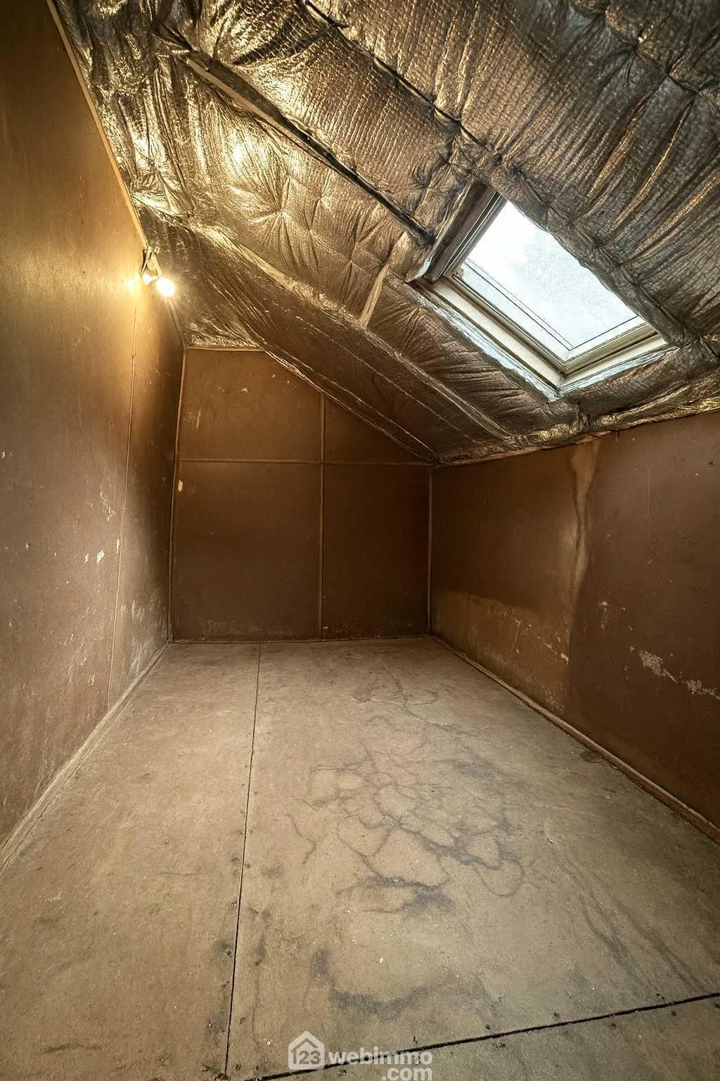 Maison de 100 m² avec terrain et parking à Laon – Opportunité rare 