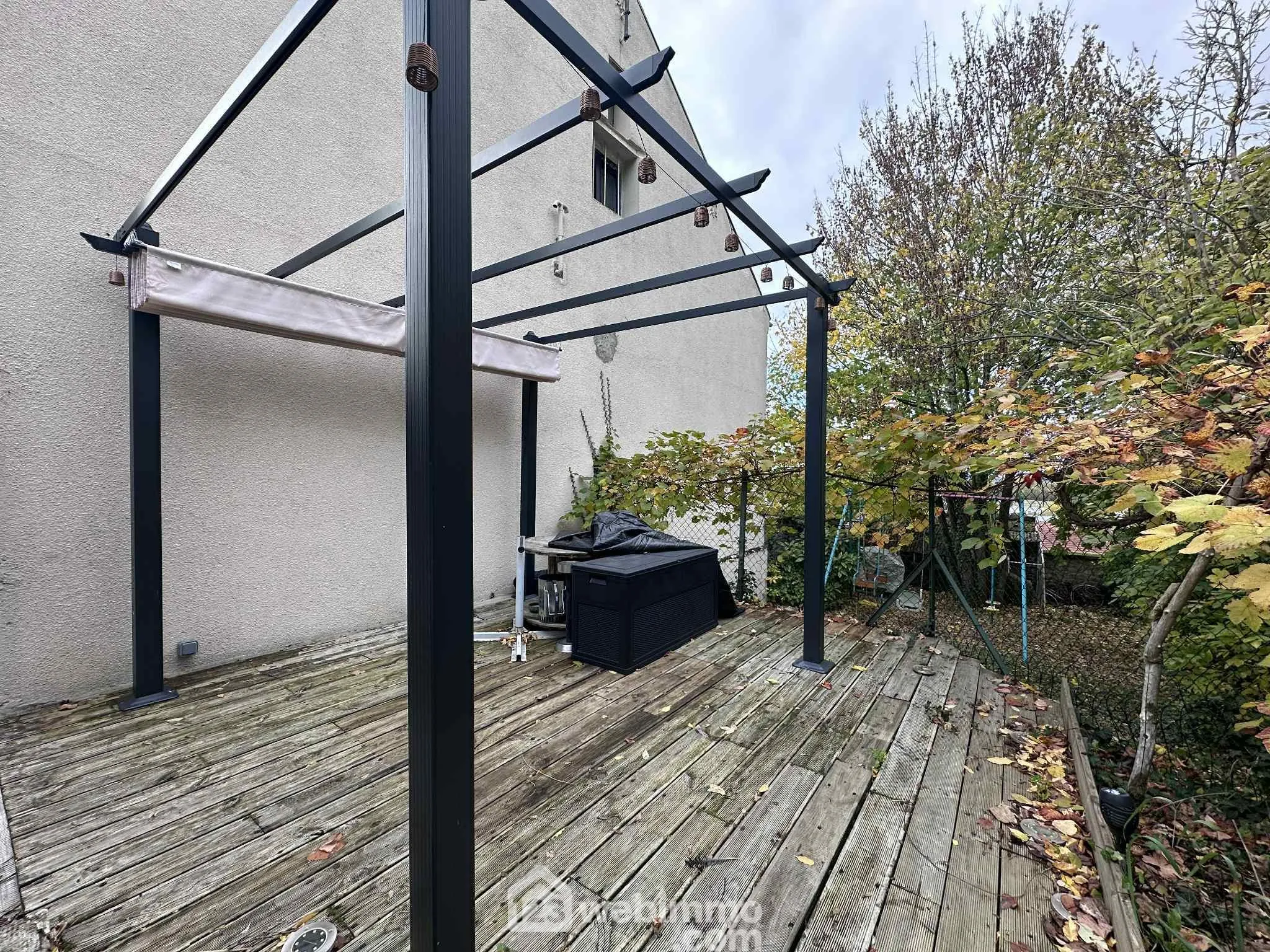 Maison de 100 m² avec terrain et parking à Laon – Opportunité rare 