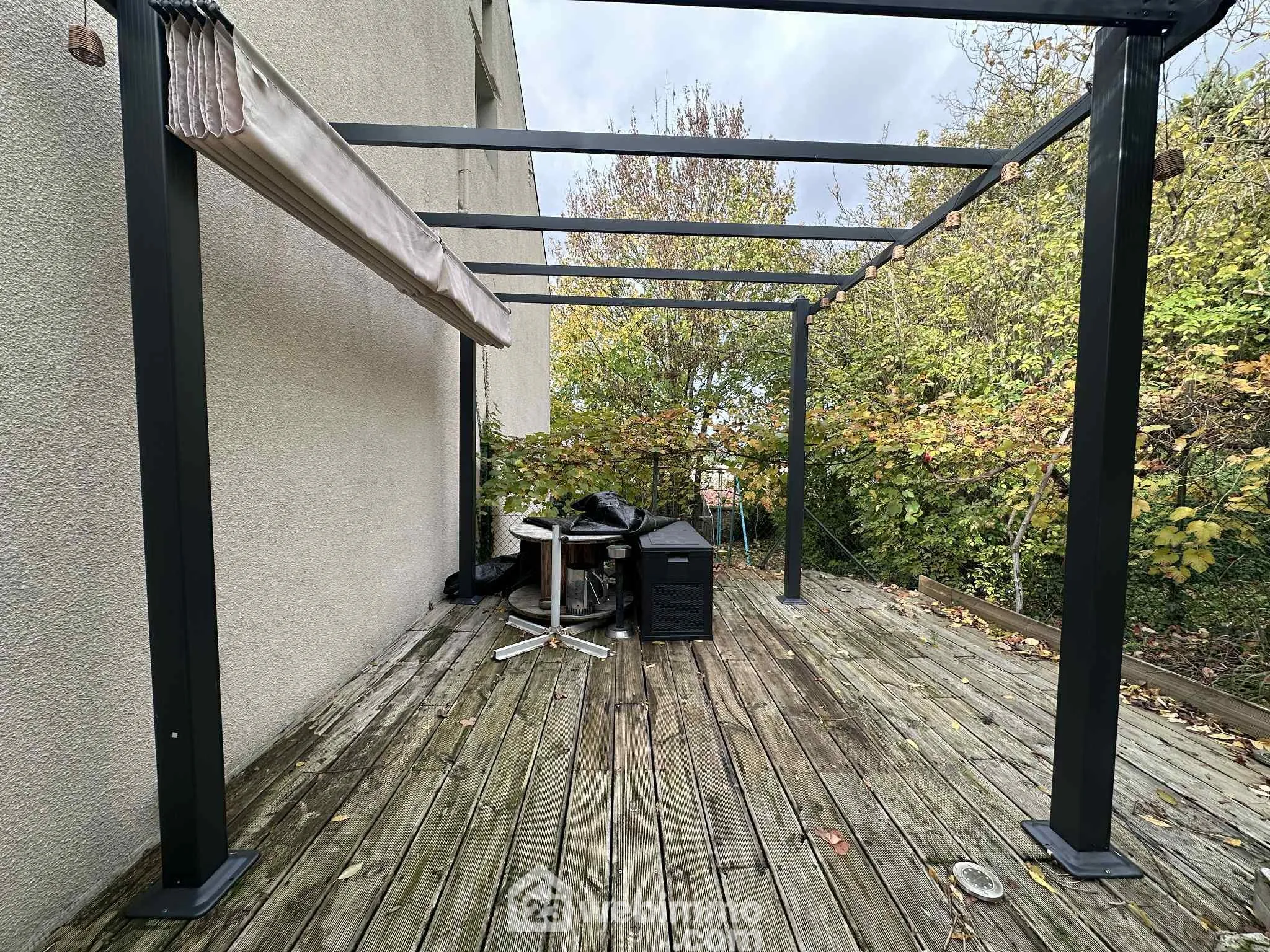 Maison de 100 m² avec terrain et parking à Laon – Opportunité rare 