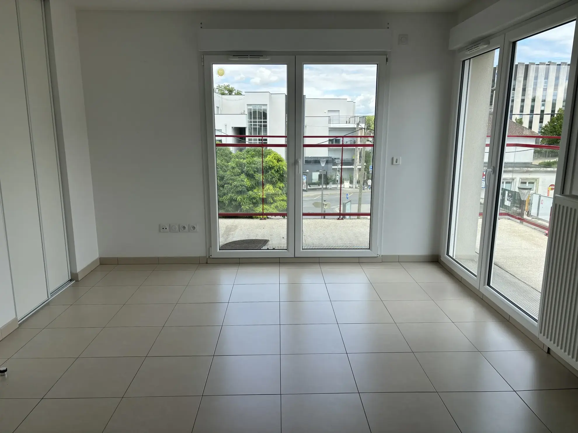 Appartement T2 de 39,95 m² à vendre à Meaux avec balcon et 2 parkings 