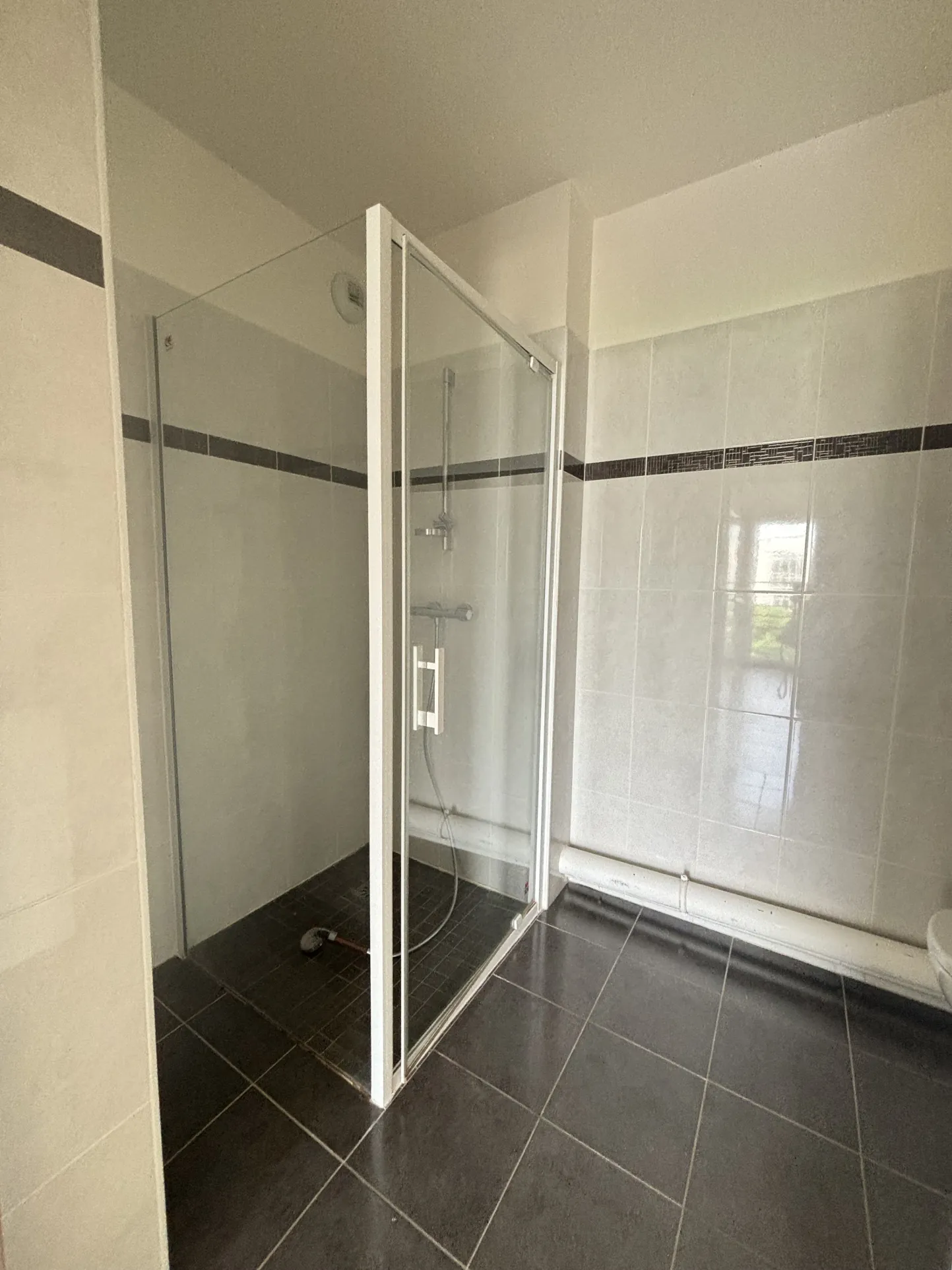 Appartement T2 de 39,95 m² à vendre à Meaux avec balcon et 2 parkings 