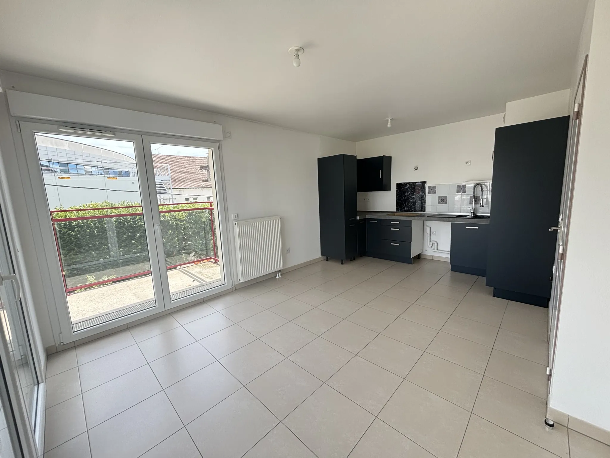 Appartement T2 de 39,95 m² à vendre à Meaux avec balcon et 2 parkings 