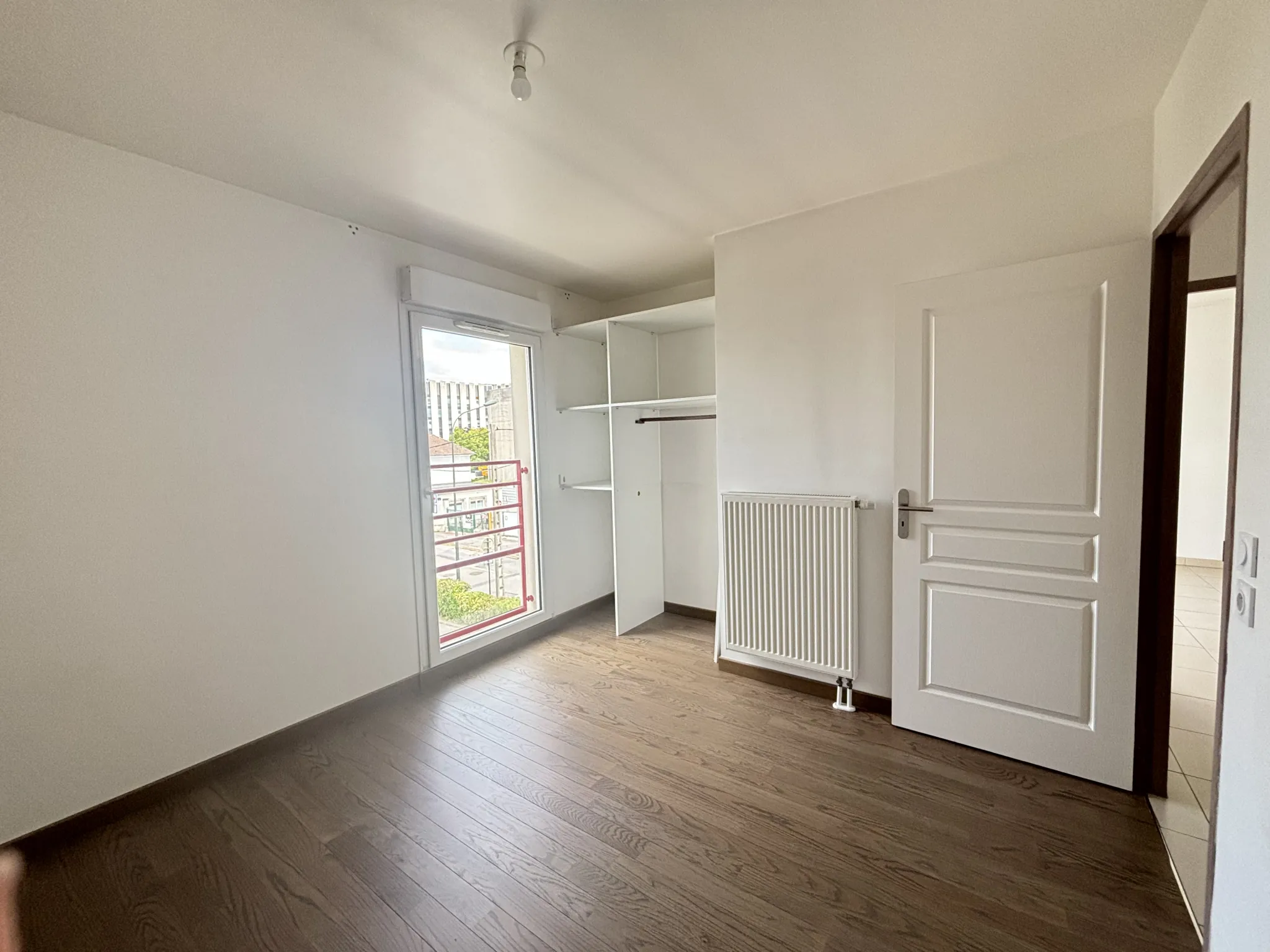 Appartement T2 de 39,95 m² à vendre à Meaux avec balcon et 2 parkings 