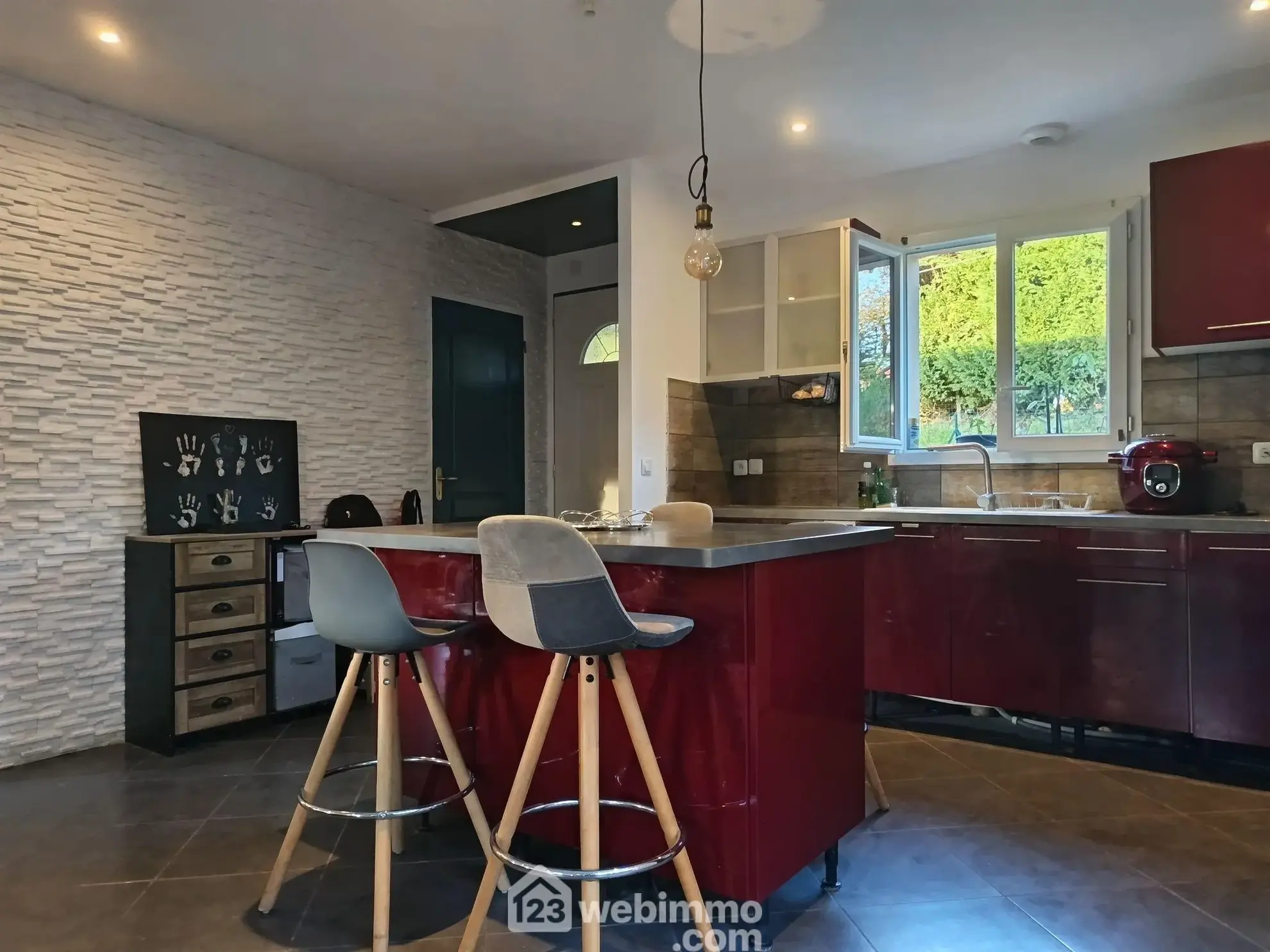 Maison récente de 100 m² avec 3 chambres à Lacajunte, proximité d'Arzacq Arraziguet 