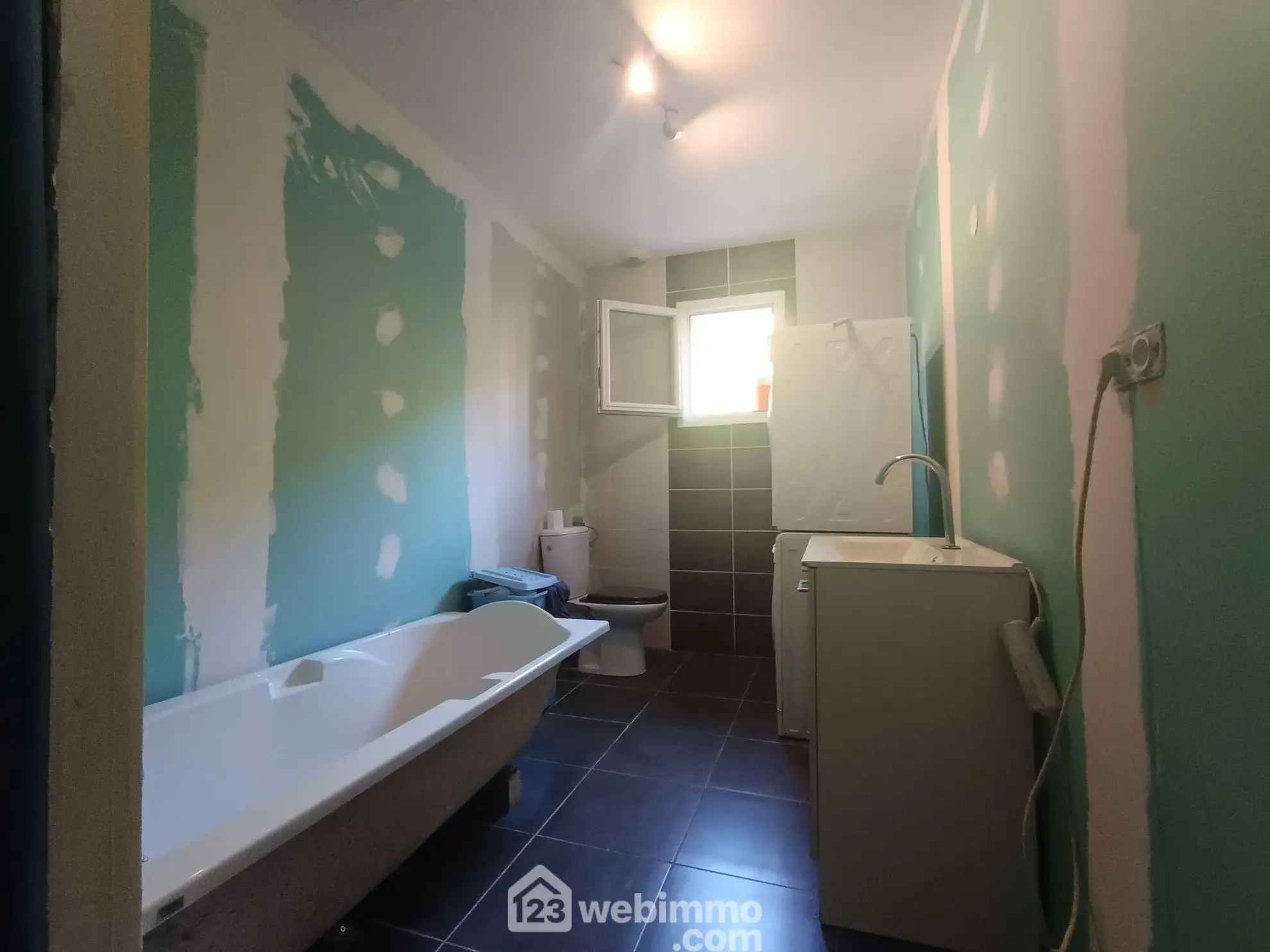 Maison récente de 100 m² avec 3 chambres à Lacajunte, proximité d'Arzacq Arraziguet 