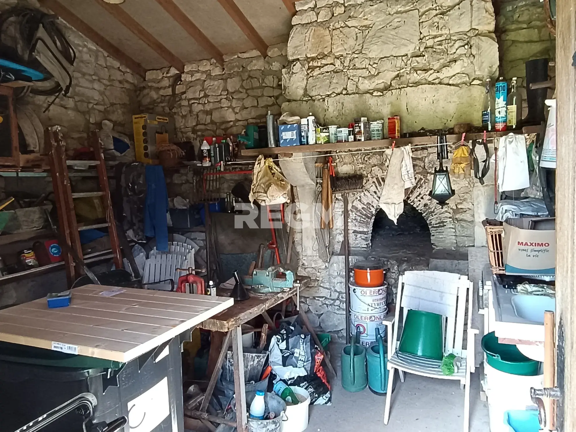 Maison à Thaims avec terrasse, jardin spacieux et garage - Achat immobilier 