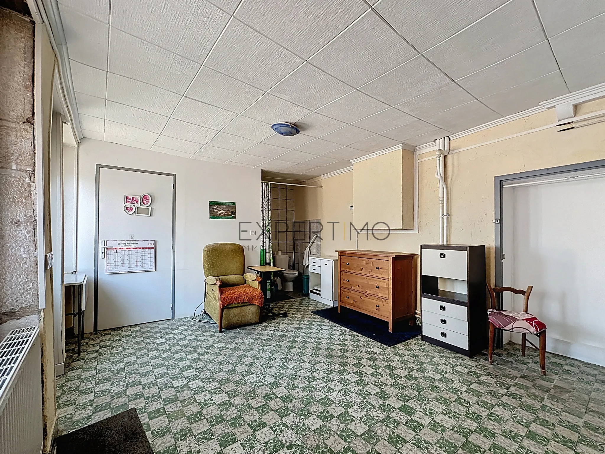 Grande maison à rénover avec fort potentiel à Laives (71240) 