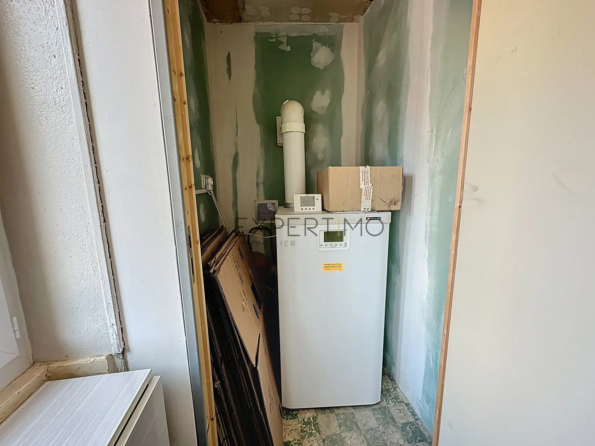 Grande maison à rénover avec fort potentiel à Laives (71240) 