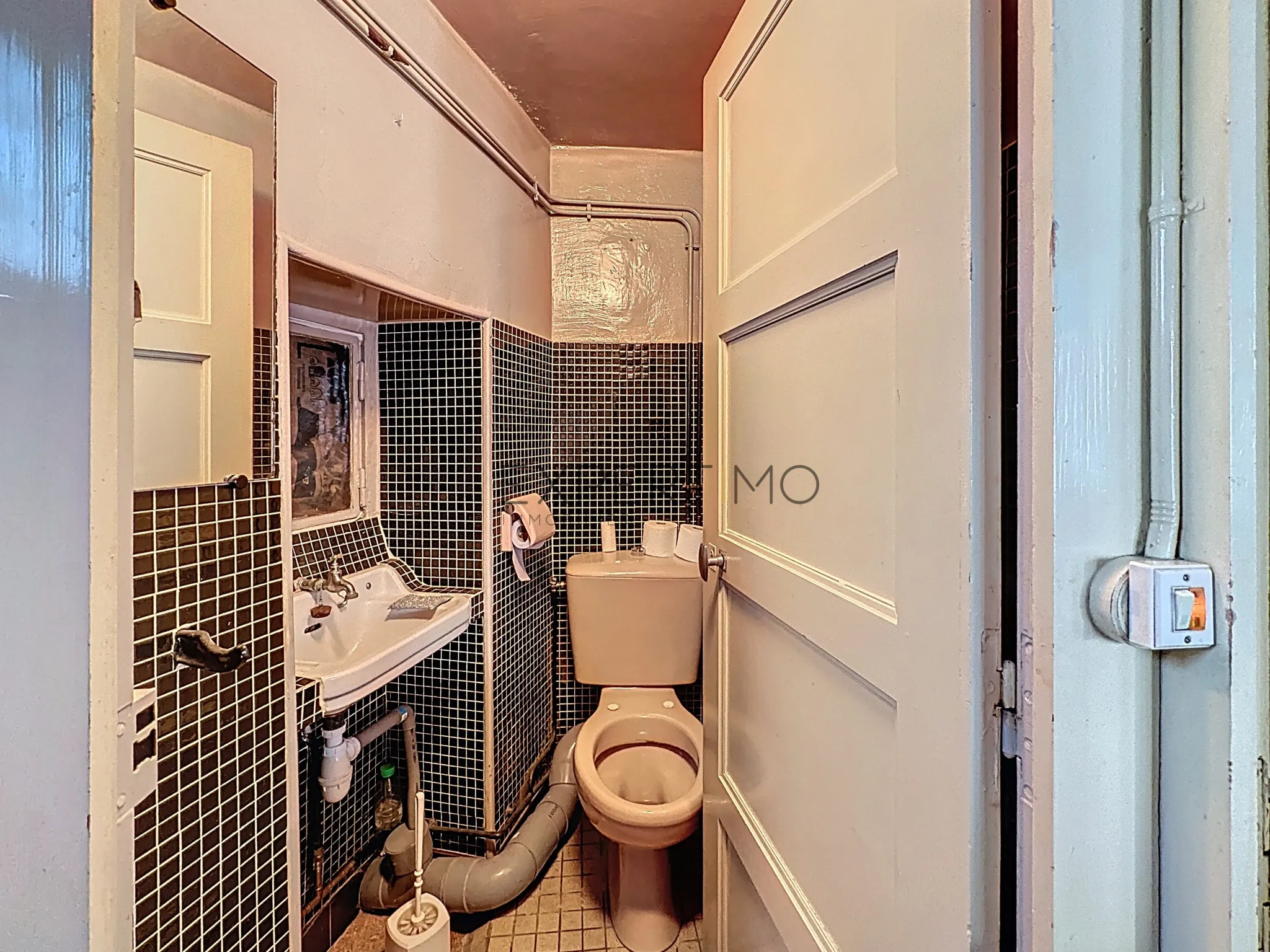 Grande maison à rénover avec fort potentiel à Laives (71240) 