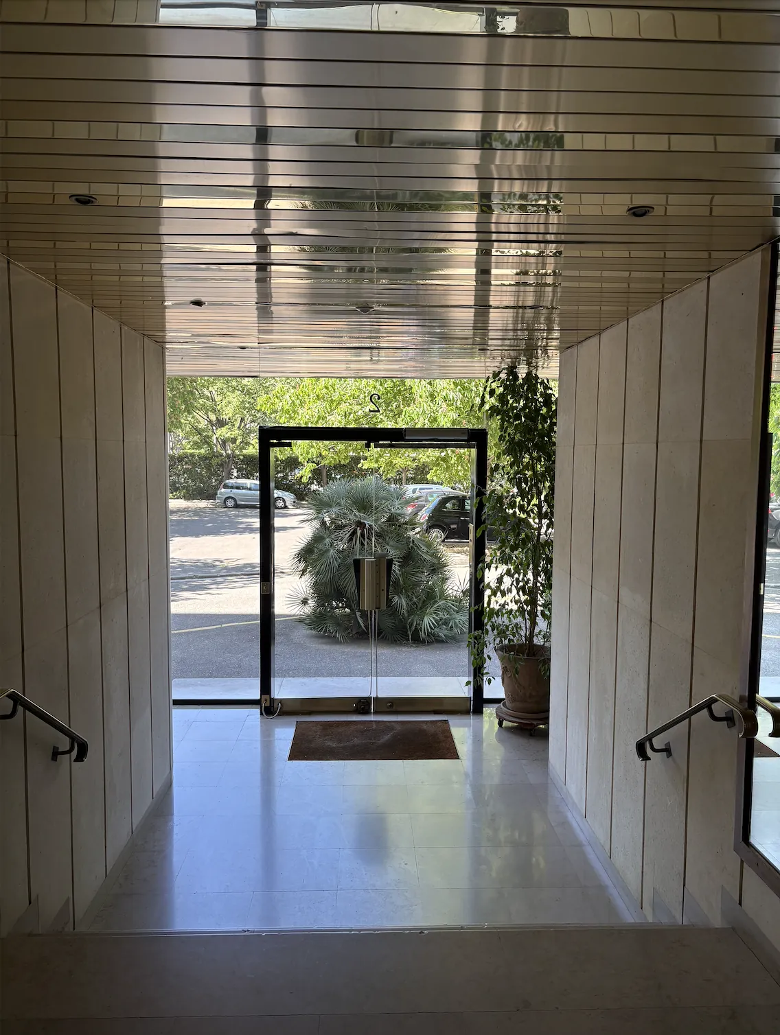 Investissement immobilier : plateau de 65 m² à Marseille Prado avec deux entrées indépendantes 