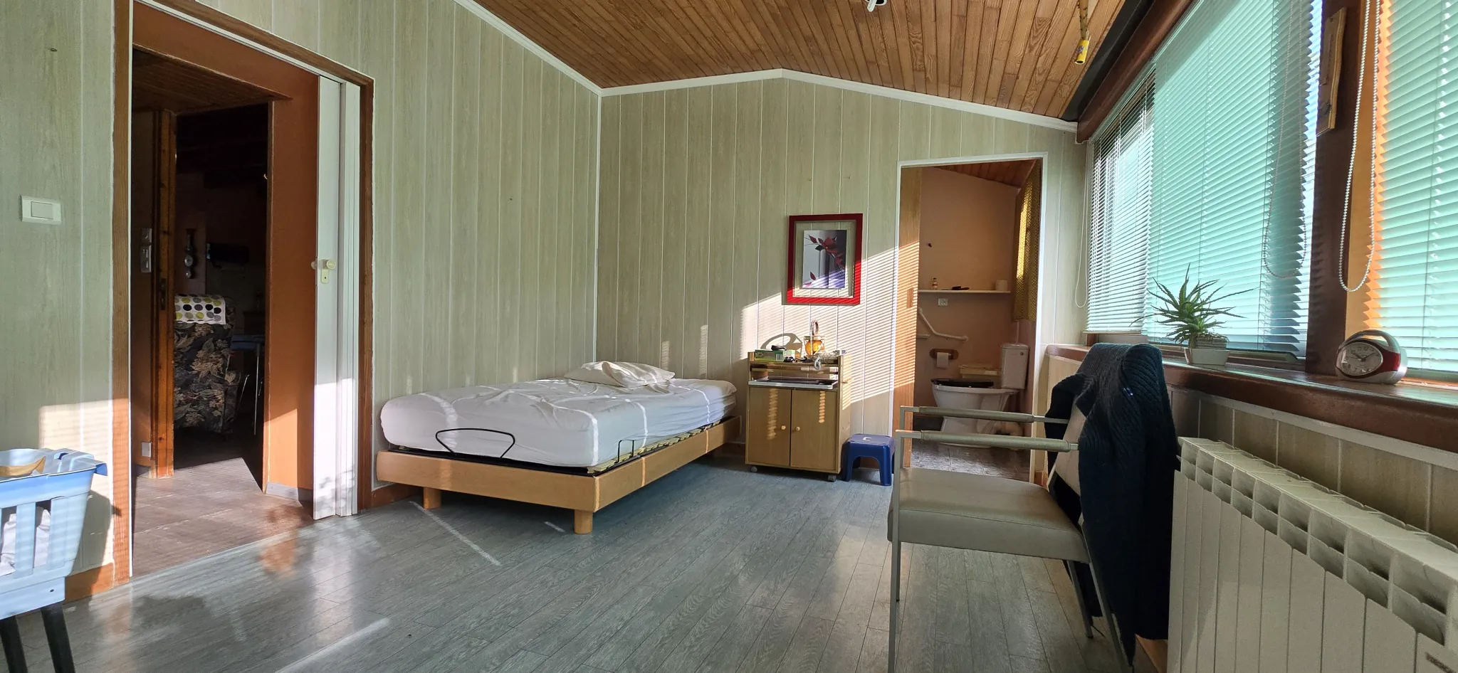 Maison avec source, dépendances et grand terrain à Saint-Gilles-Pligeaux 