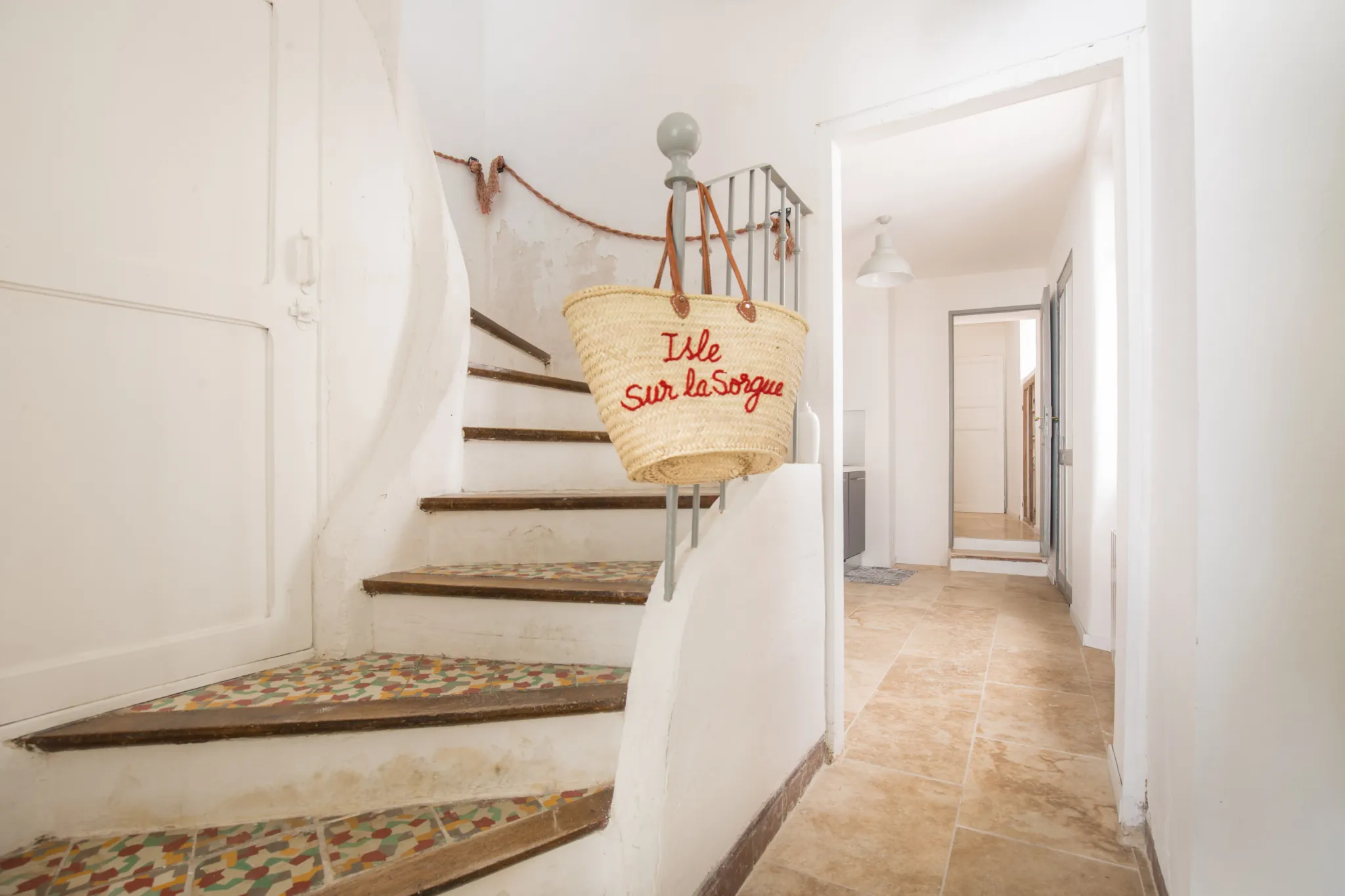 Maison de village à vendre à L'Isle-sur-la-Sorgue, charme et authenticité 