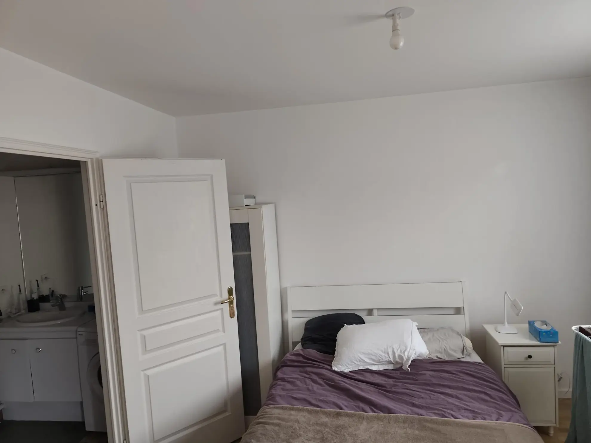 Bel appartement 2 pièces avec balcon, parking et cave à Les Clayes-sous-Bois 