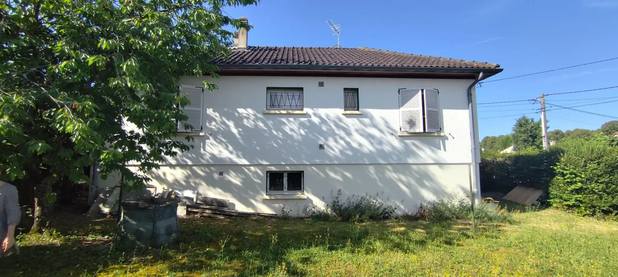 Pavillon traditionnel avec sous-sol total et jardin clos à Tanlay - Vente immobilière 