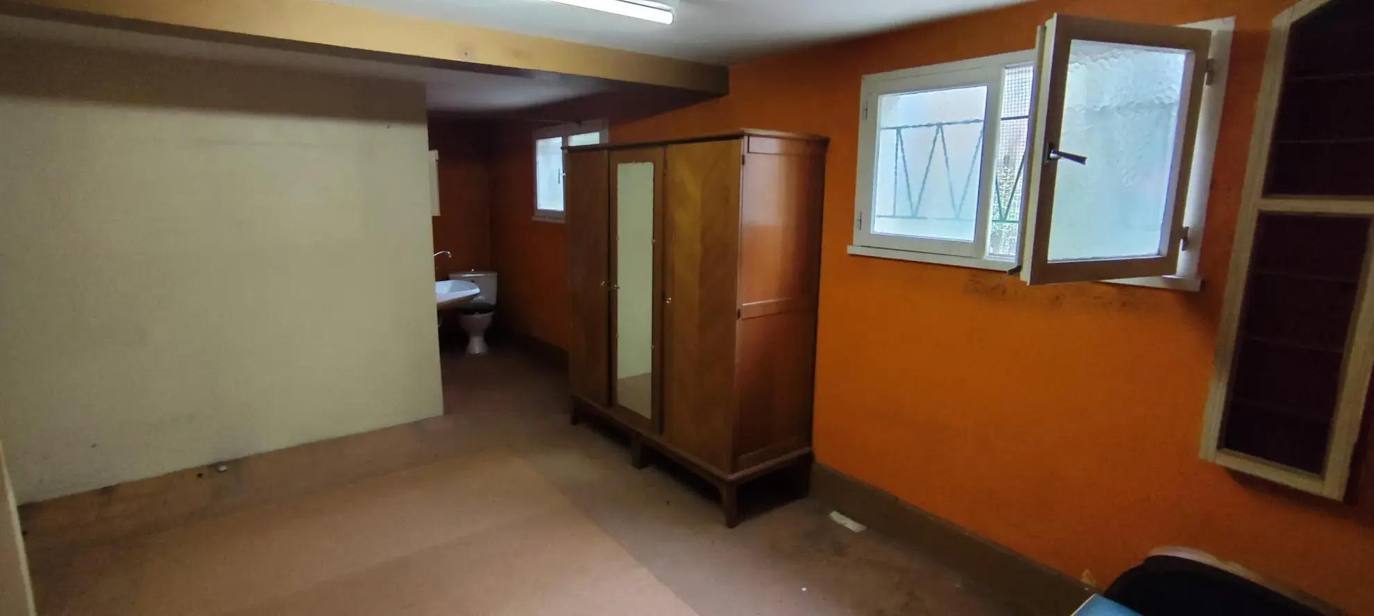 Pavillon traditionnel avec sous-sol total et jardin clos à Tanlay - Vente immobilière 