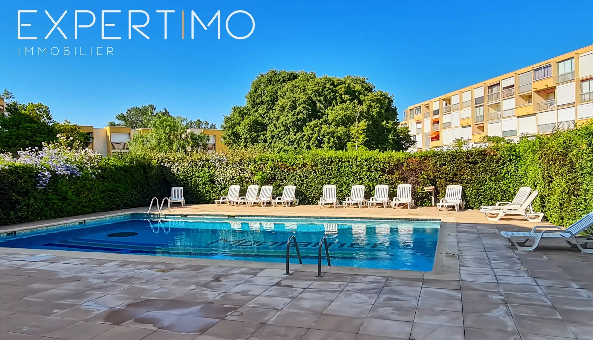 Appartement T2 avec terrasse dans résidence avec piscine à Le Grau du Roi 