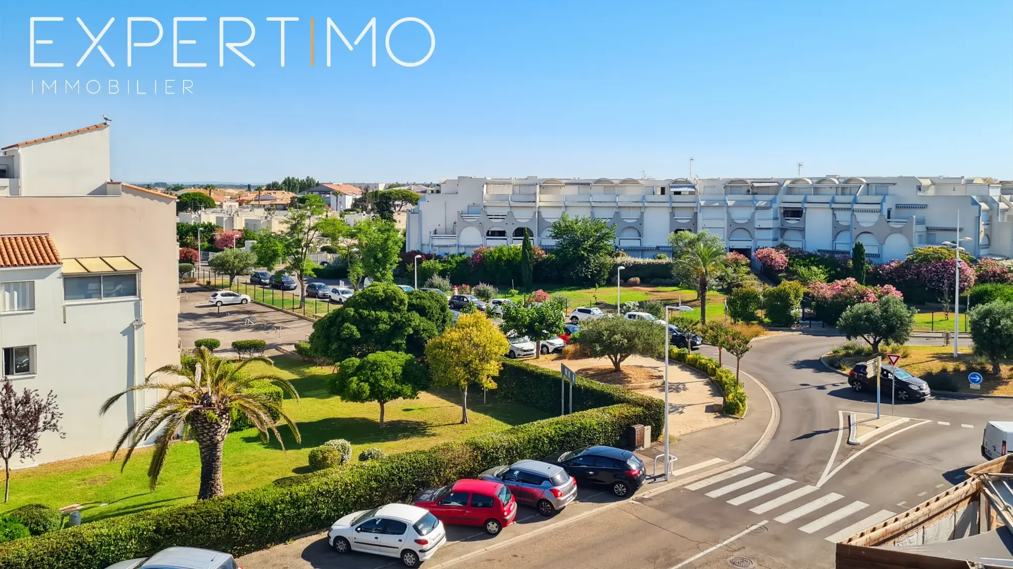 Appartement T2 avec terrasse dans résidence avec piscine à Le Grau du Roi 