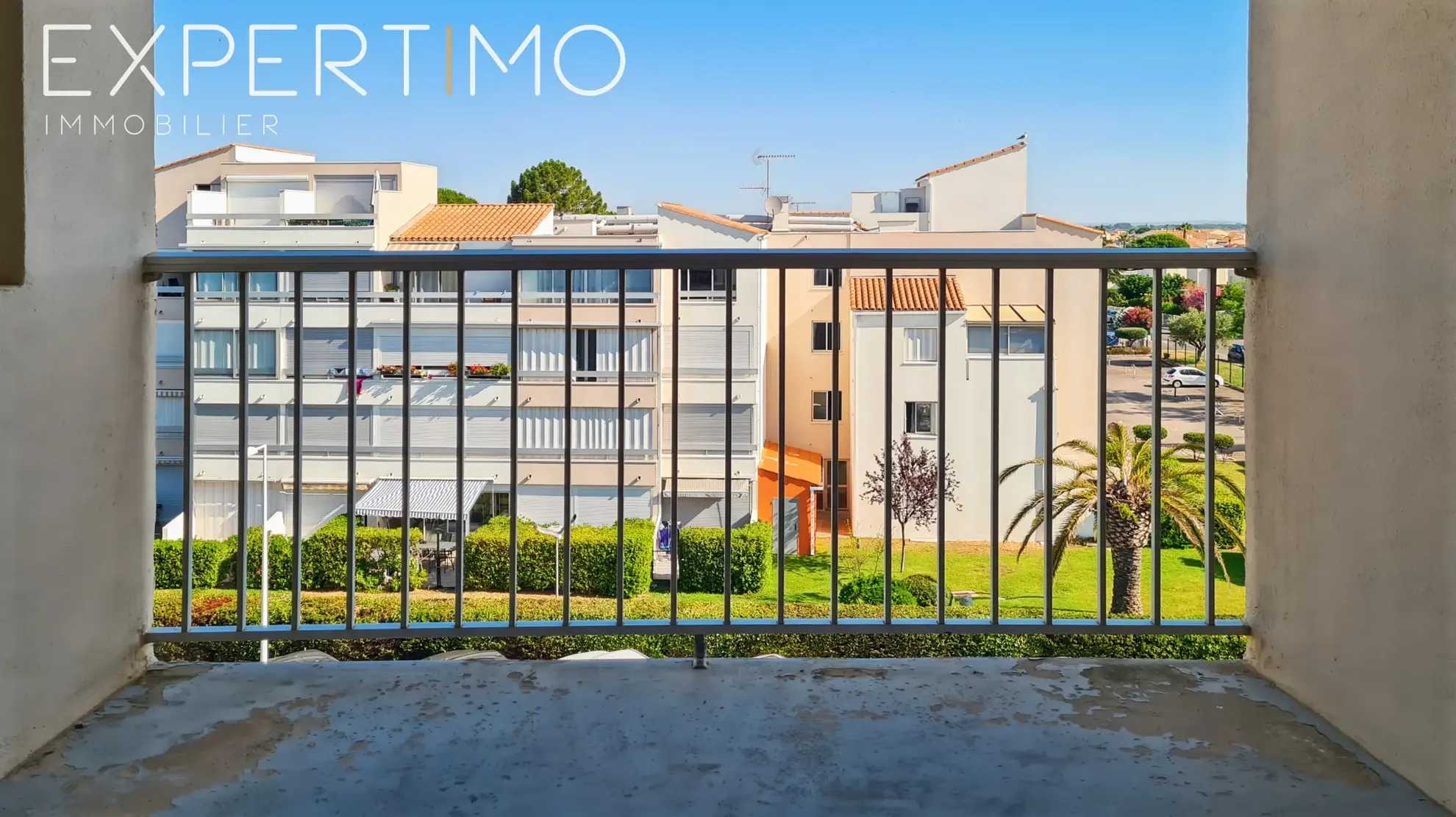 Appartement T2 avec terrasse dans résidence avec piscine à Le Grau du Roi 