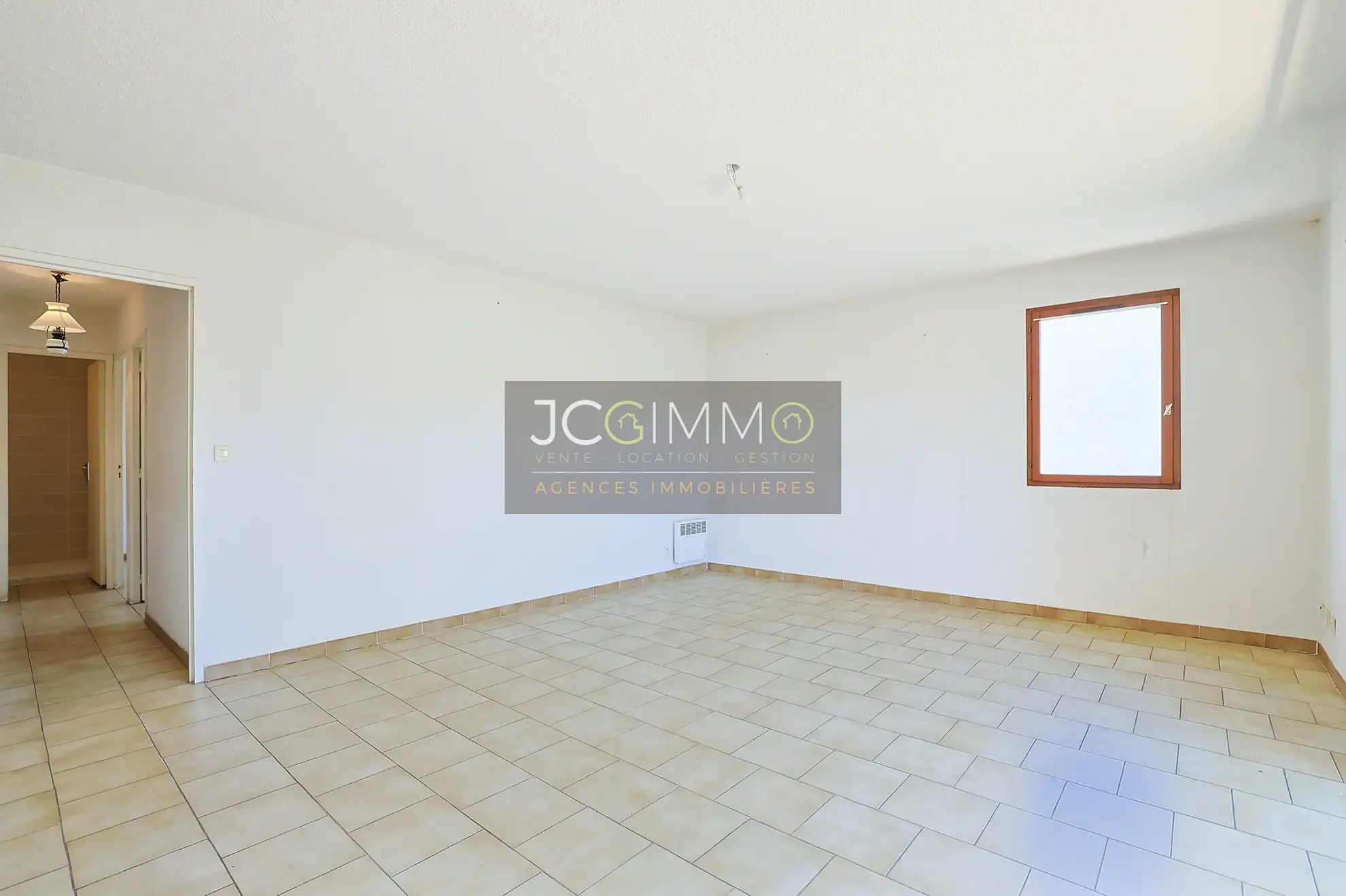 Appartement T3 au Pradet avec terrasse, lumineux et proche centre-ville 