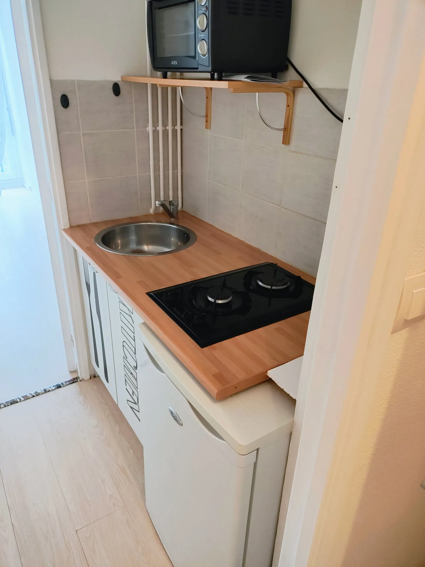 Studio loué à Niort - Venise Verte avec cave et parking, bon investissement