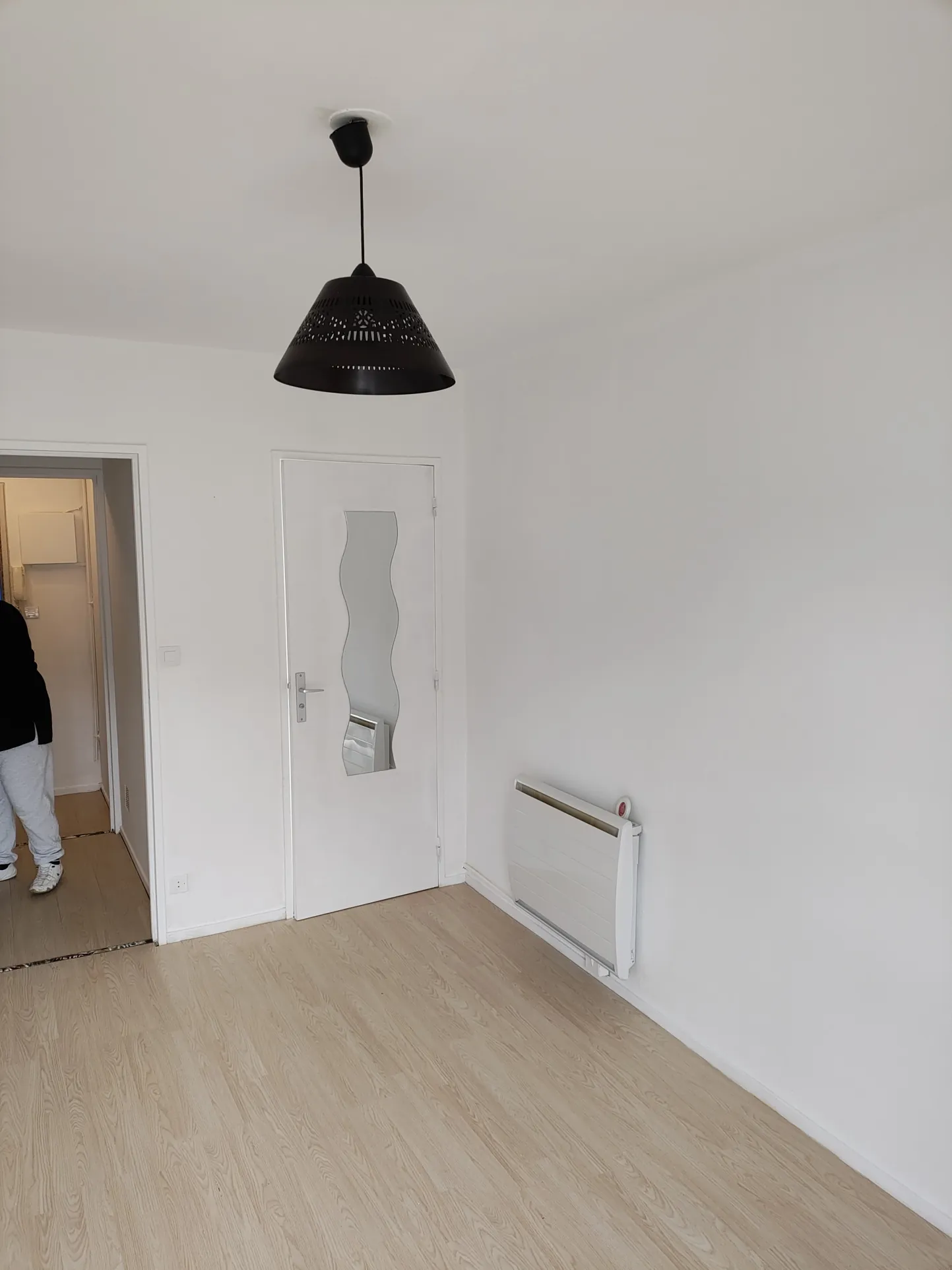 Studio loué à Niort - Venise Verte avec cave et parking, bon investissement 