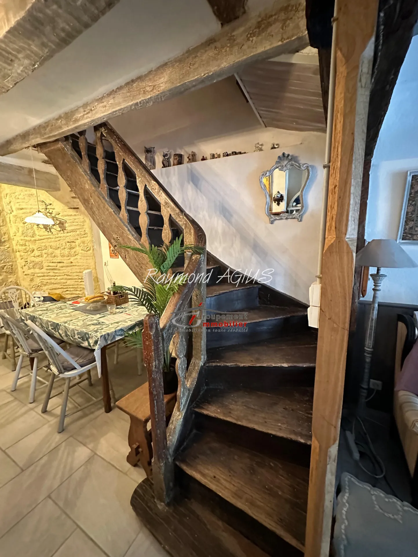 Maison de village à Eymet de 107 m² avec 2 chambres au cœur de la bastide 