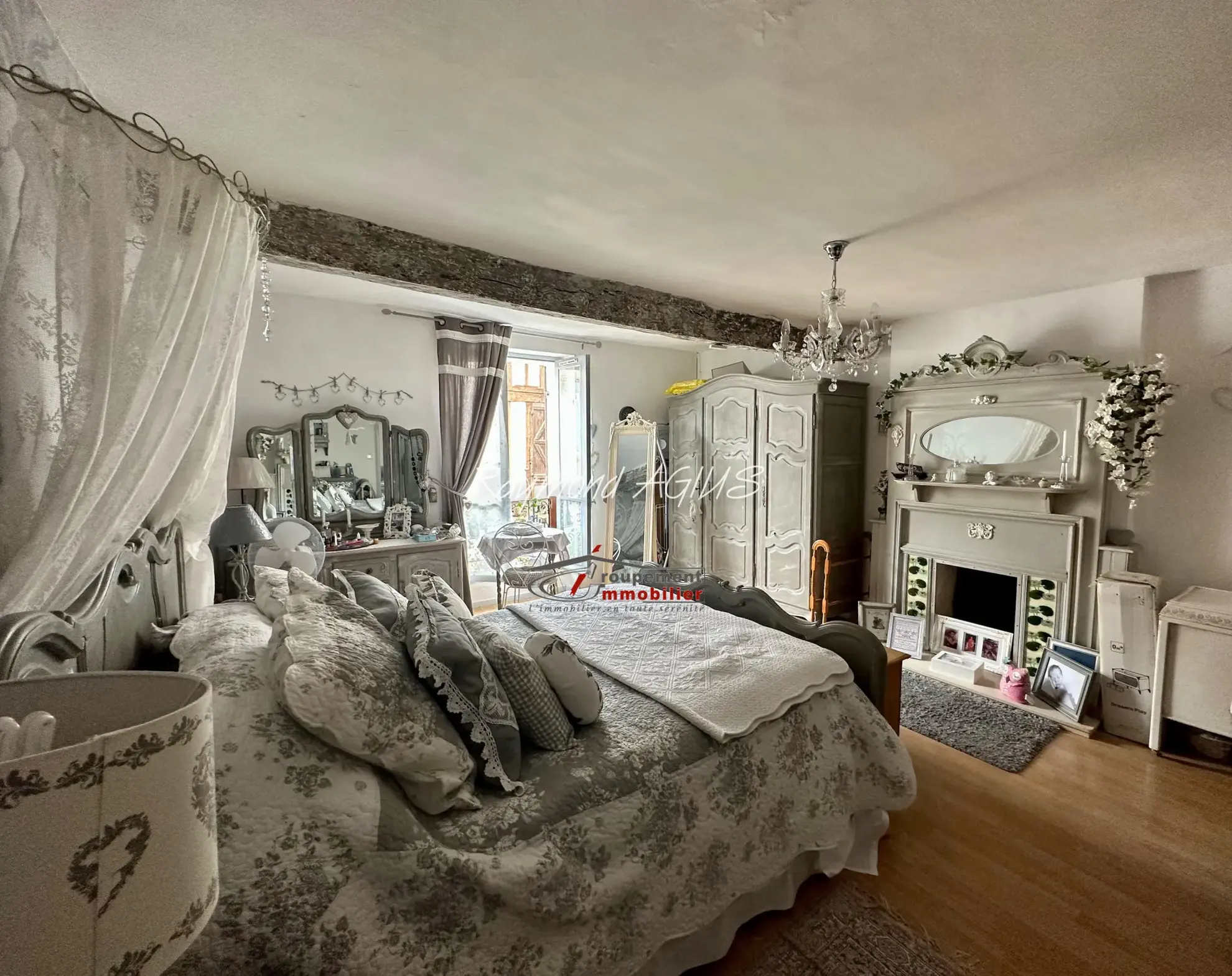 Maison de village à Eymet de 107 m² avec 2 chambres au cœur de la bastide 