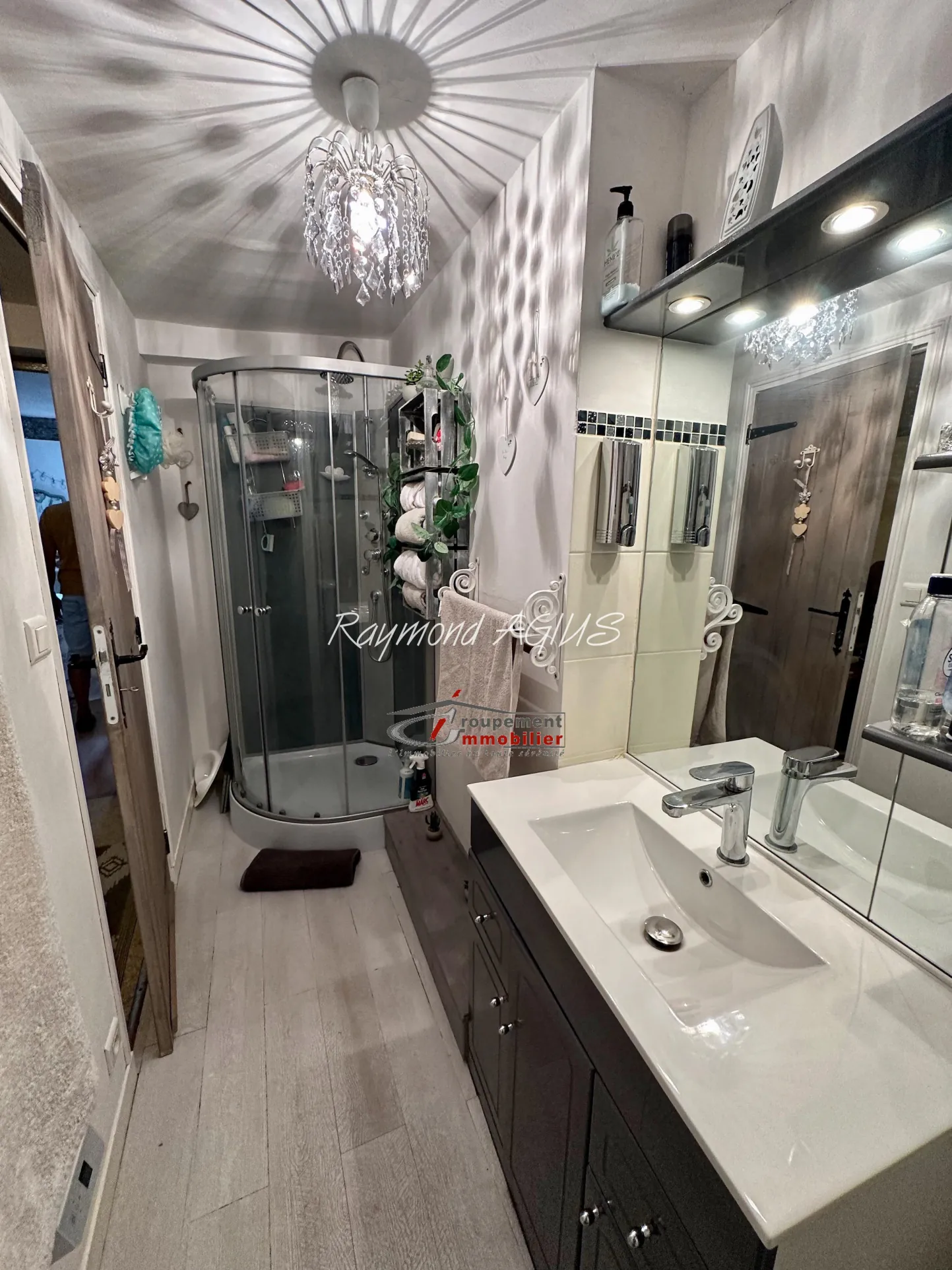 Maison de village à Eymet de 107 m² avec 2 chambres au cœur de la bastide 