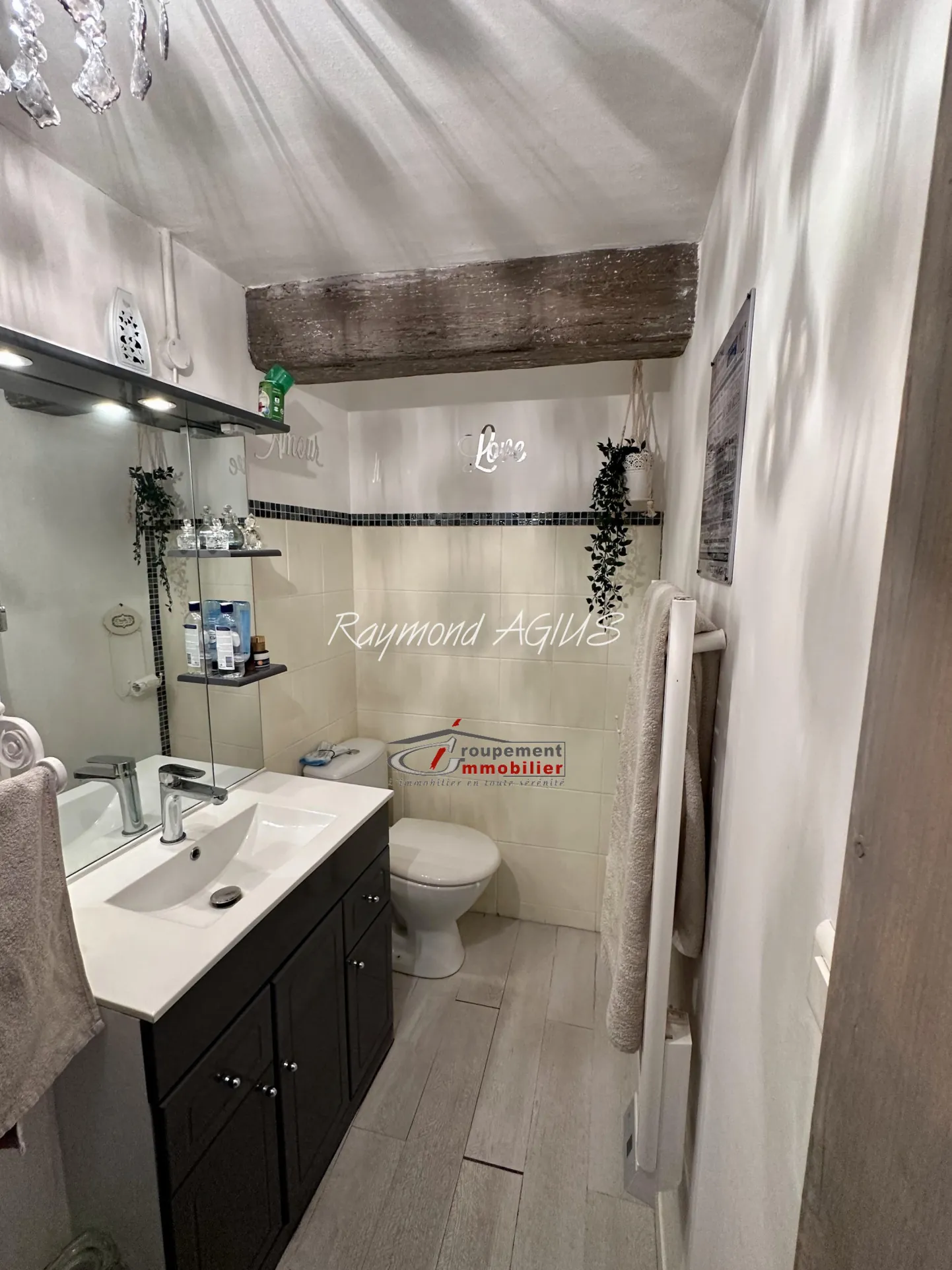 Maison de village à Eymet de 107 m² avec 2 chambres au cœur de la bastide 