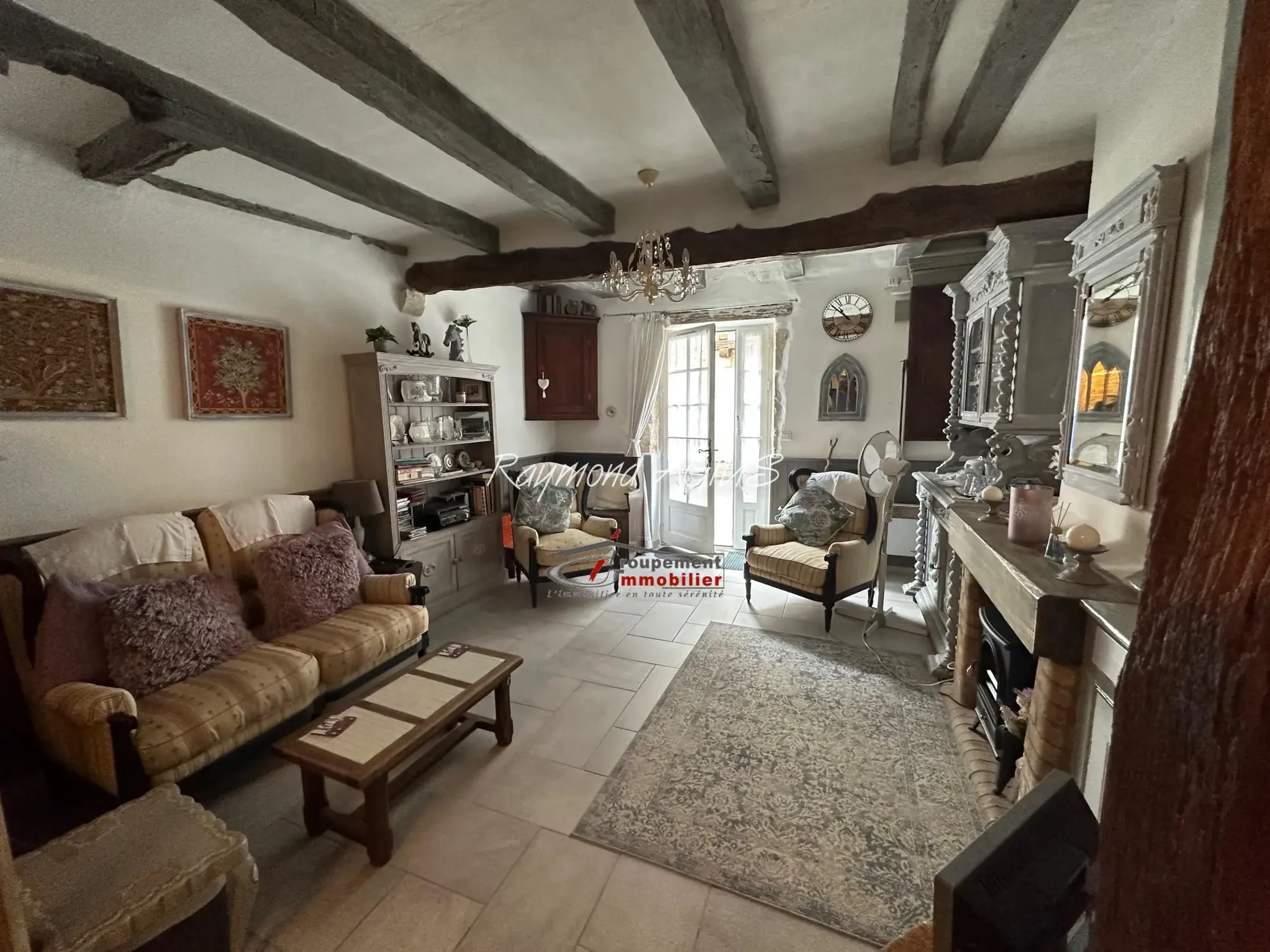 Maison de village à Eymet de 107 m² avec 2 chambres au cœur de la bastide 