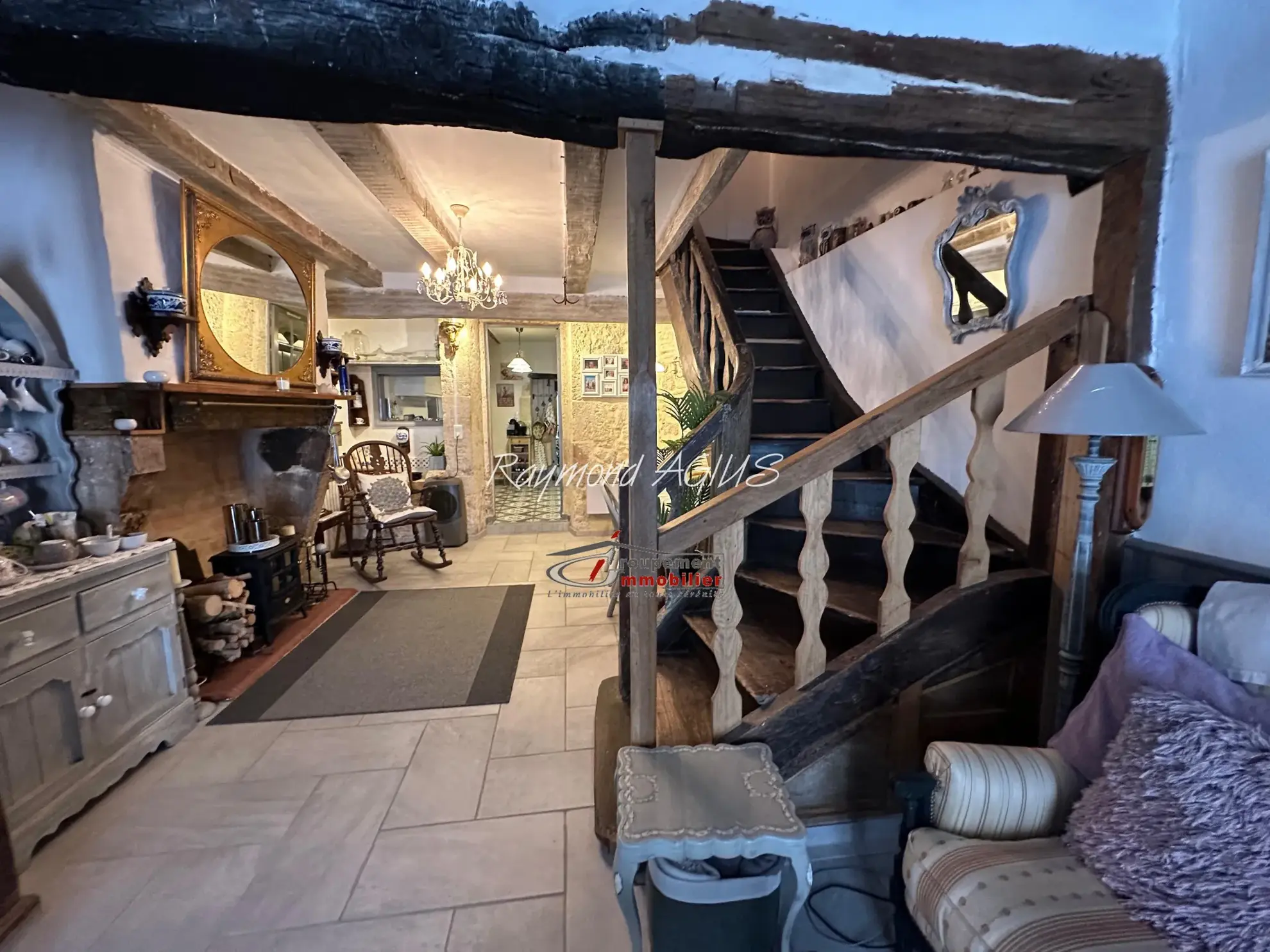 Maison de village à Eymet de 107 m² avec 2 chambres au cœur de la bastide 