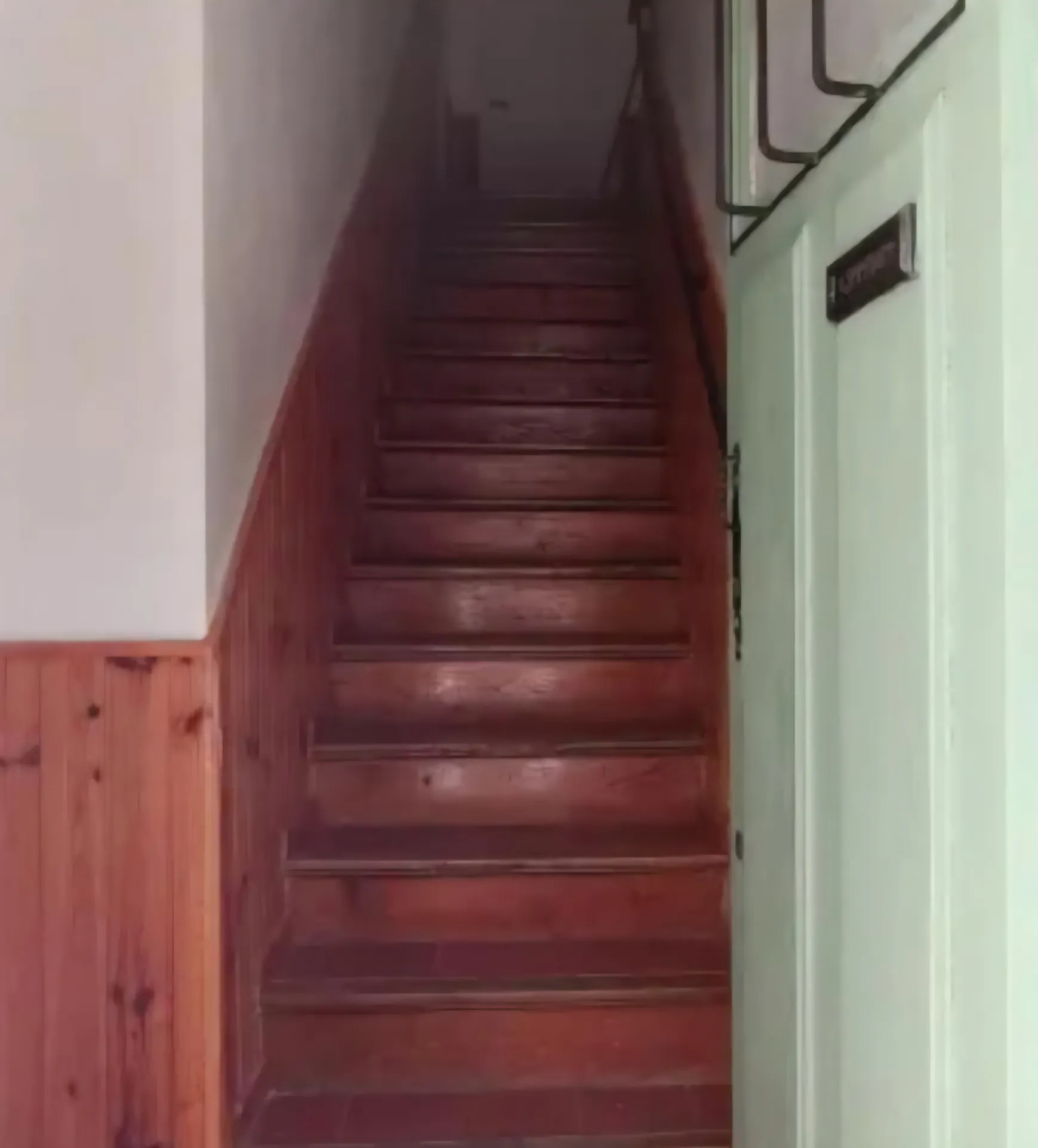 A vendre à Rians, maison de village de 68m² avec garage, charme provençal et potentiel à rafraîchir 