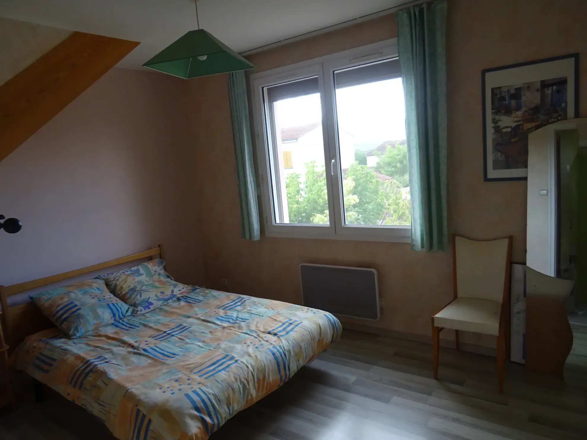 Maison à vendre de 94 m² à Romans-sur-Isère dans un quartier calme avec jardin 