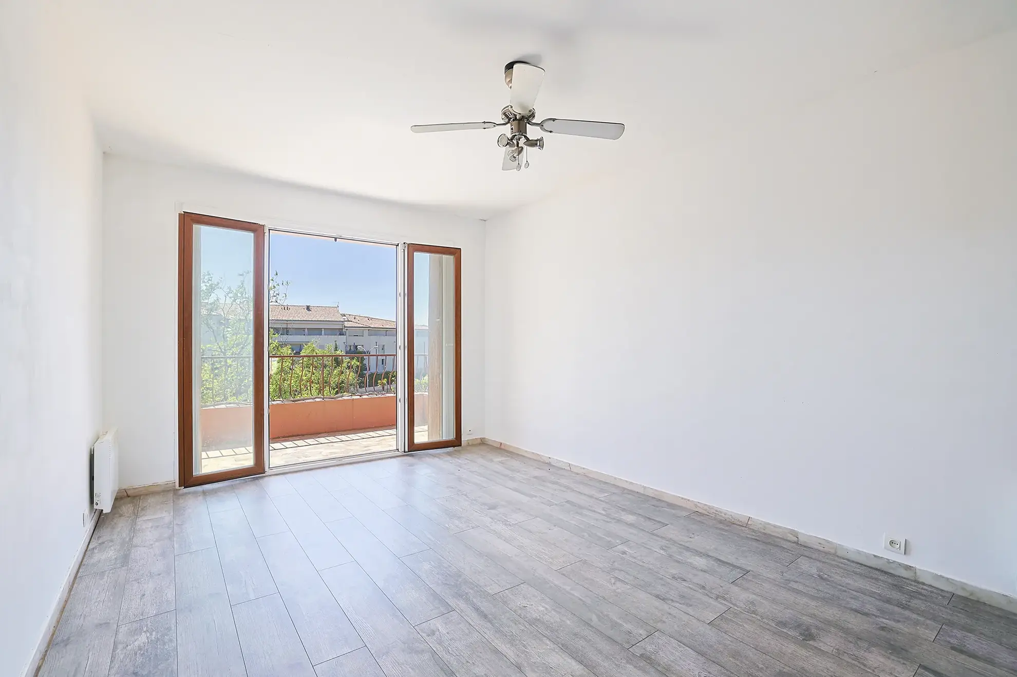 Appartement T2 de 45 m² avec terrasse et parking à Sanary-sur-Mer 
