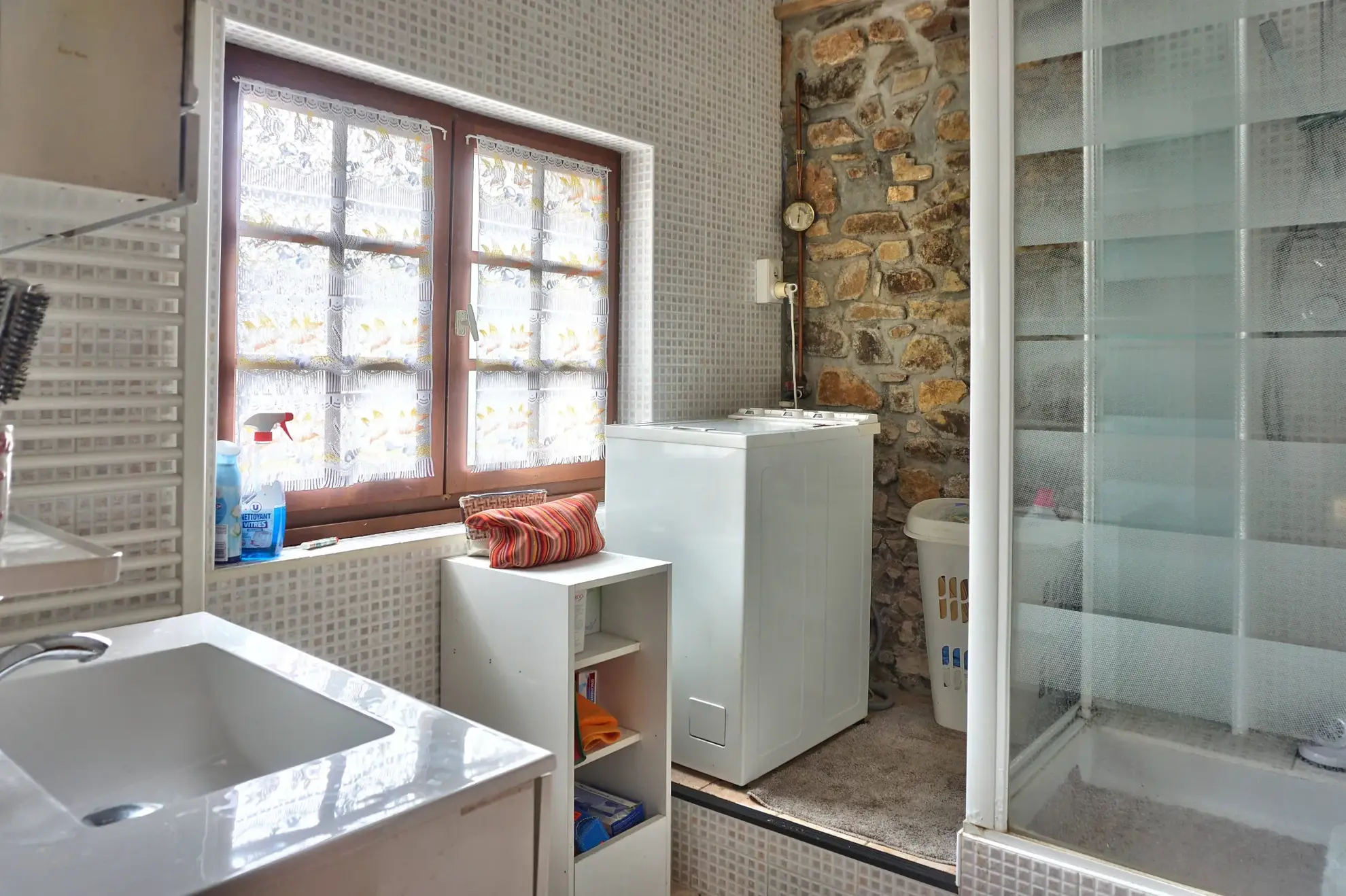 Longère en pierre d'environ 77 m² à Lanvollon avec potentiel de rénovation 