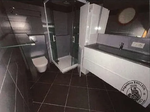 Appartement T2 à vendre à Saint-Pierre-En-Faucigny – Vente aux enchères avantageuse 