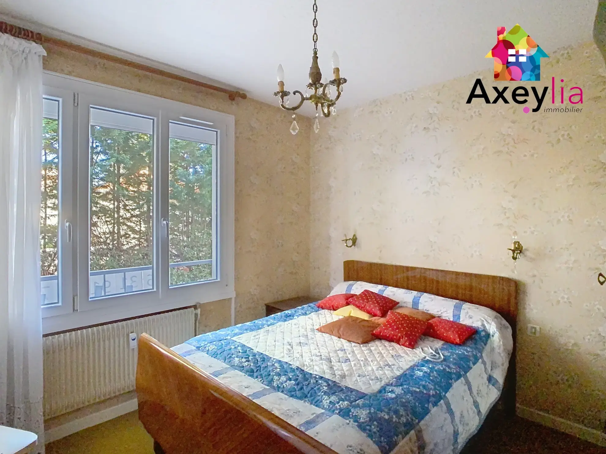 Appartement T4 à Roanne avec cave, garage et vue sur la nature 