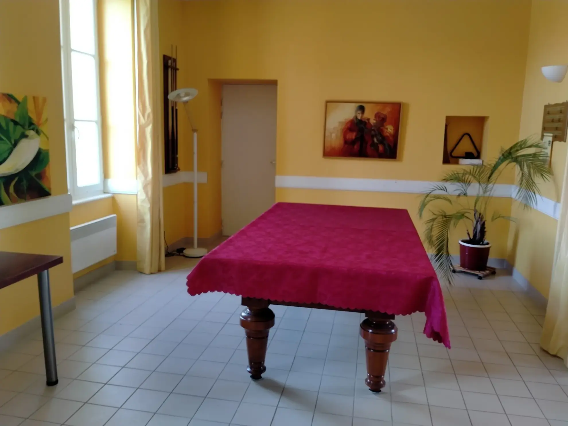 Maison T3 à Saujon : parfait pour senior ou investisseur avec garage et piscine 