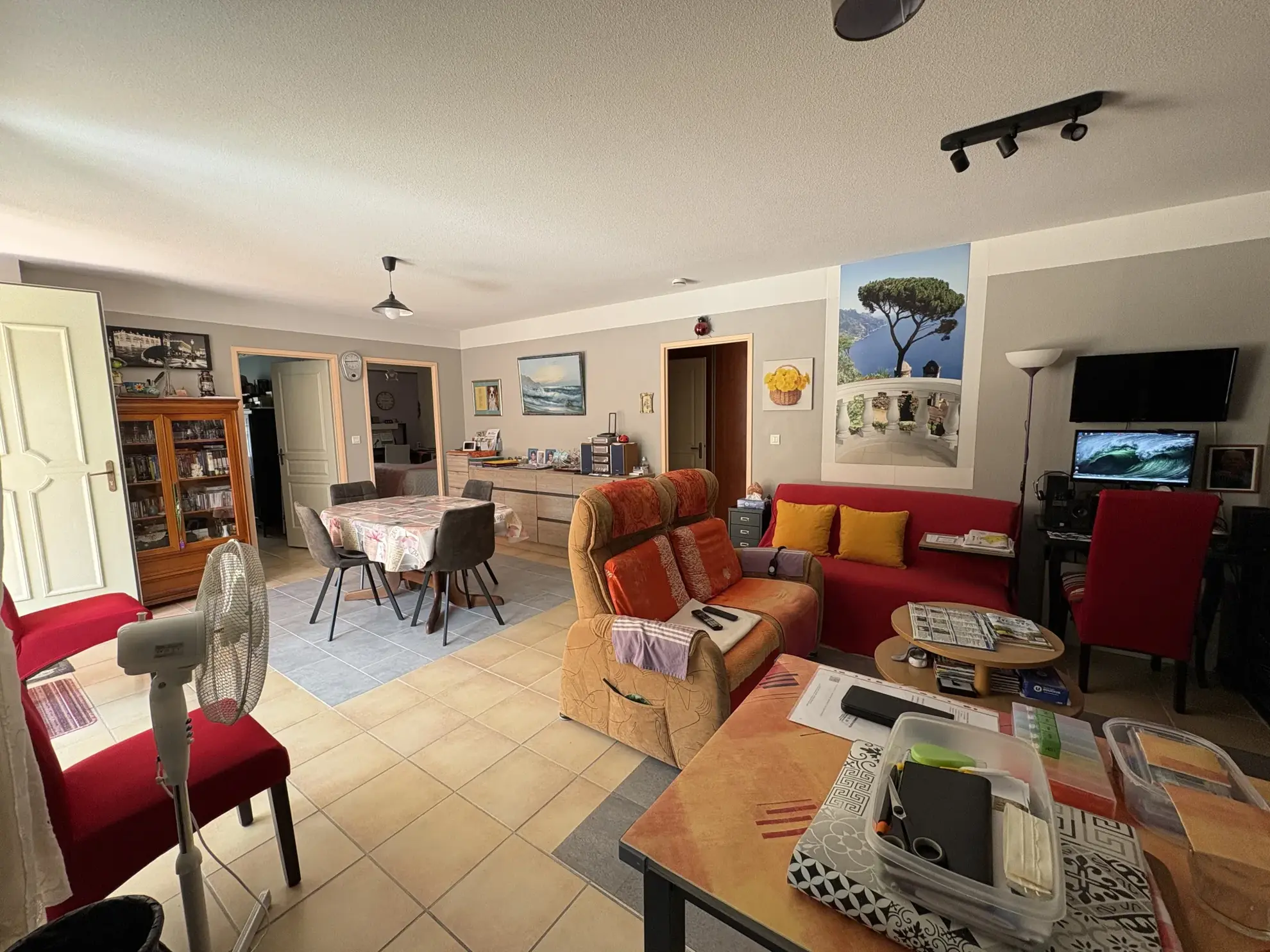 Maison T3 à Saujon : parfait pour senior ou investisseur avec garage et piscine 