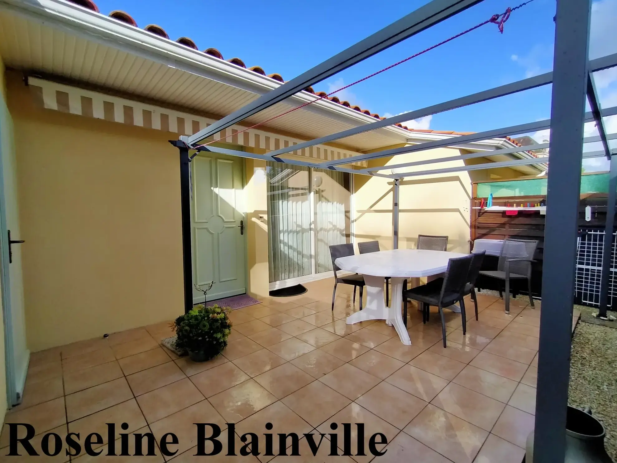 Maison T3 à Saujon : parfait pour senior ou investisseur avec garage et piscine 