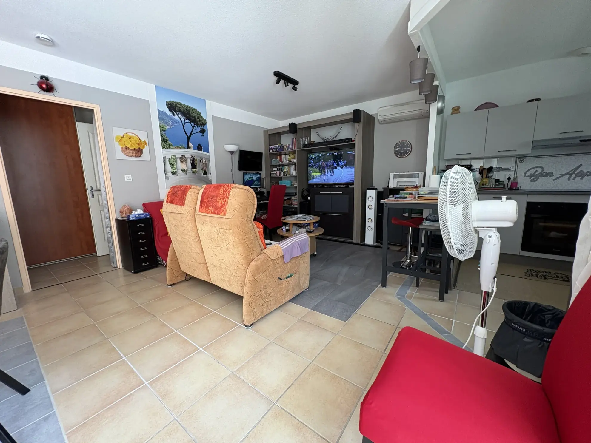 Maison T3 à Saujon : parfait pour senior ou investisseur avec garage et piscine 