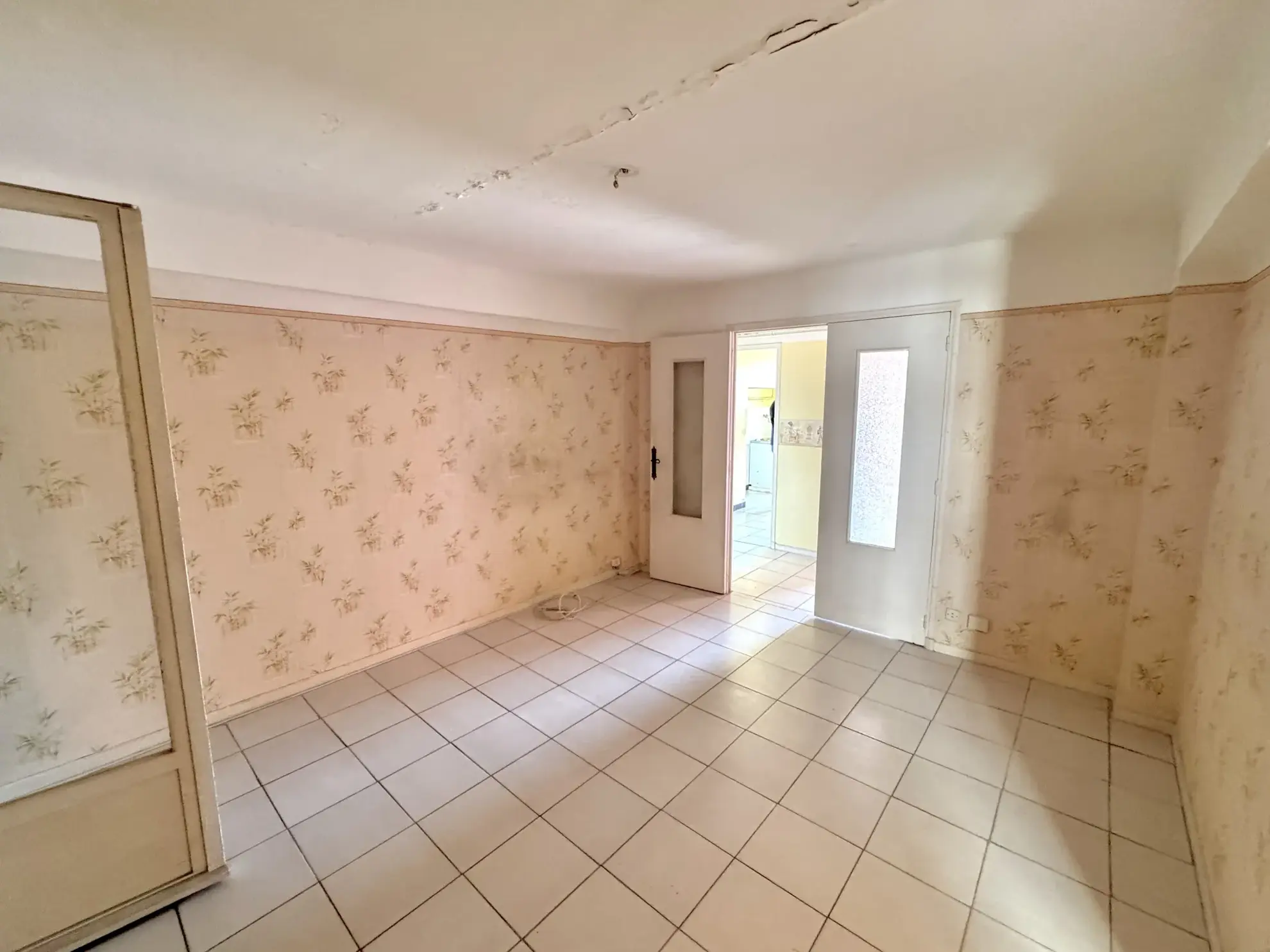 Appartement T3/T4 à rénover à Marseille, calme et lumineux 