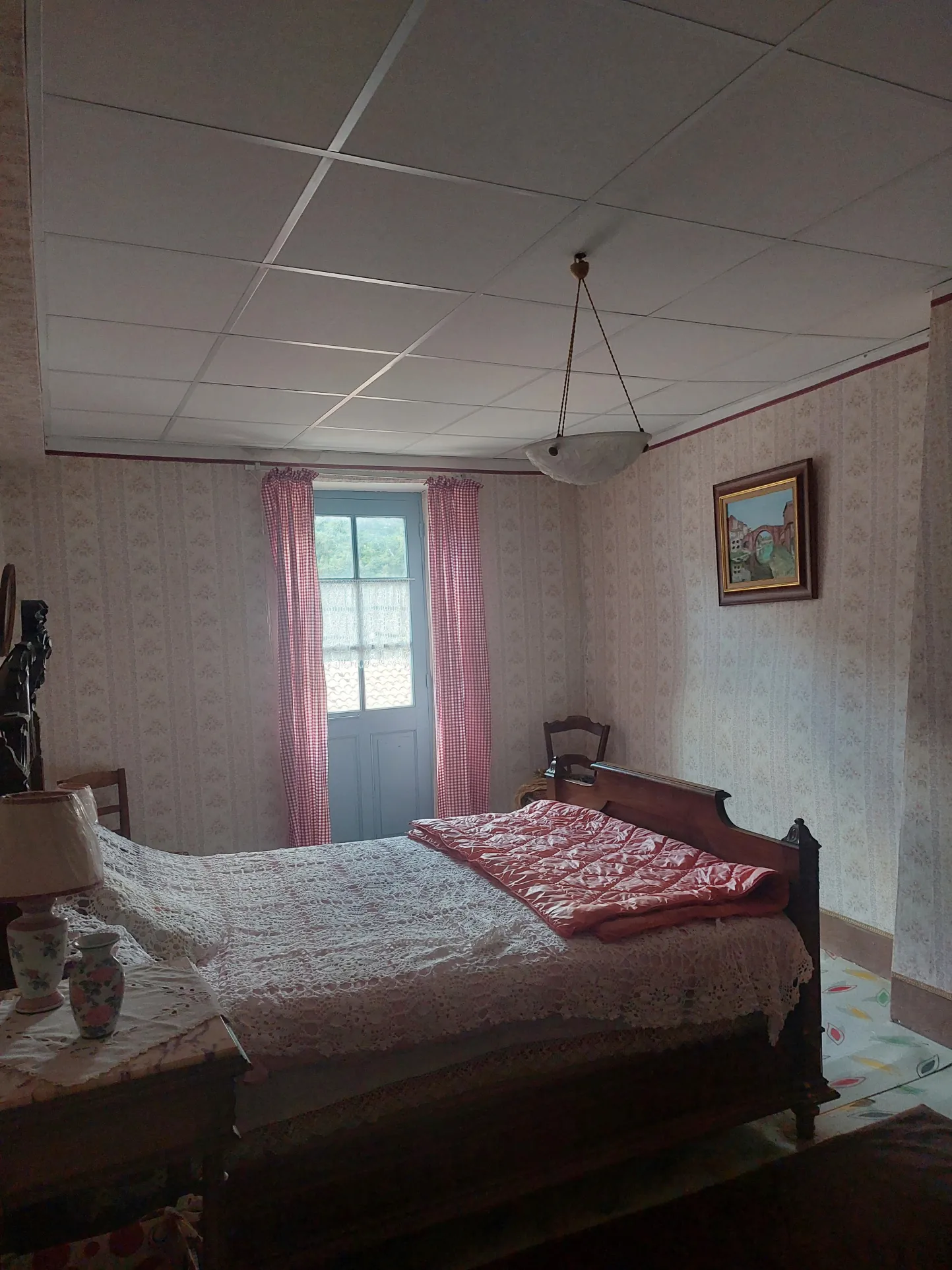 Maison de village à rénover de 72,20 m² à Camarès avec caves et terrasse 