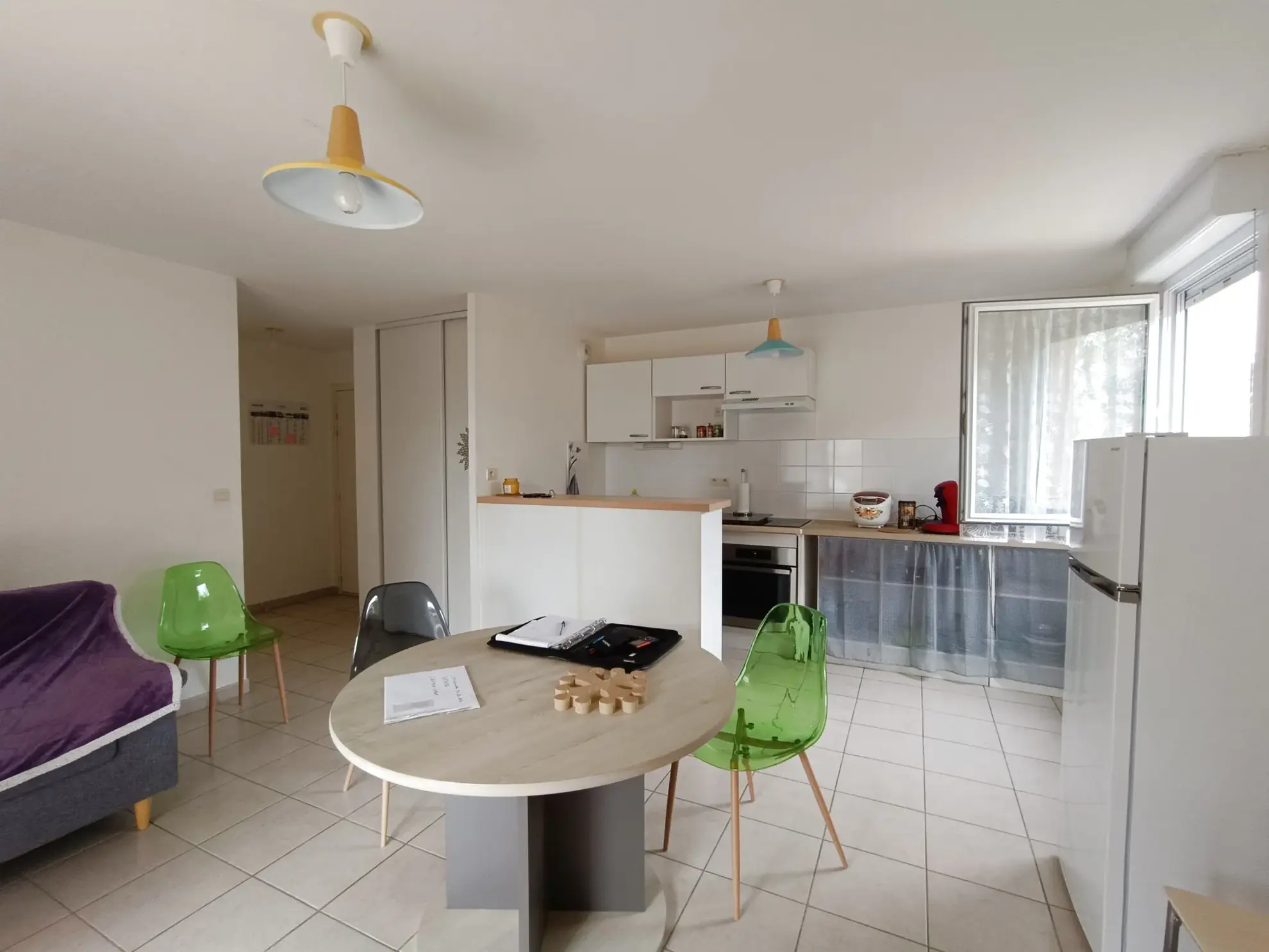 Appartement T3 avec terrasse et parking à Carcassonne - Confort de plain-pied 