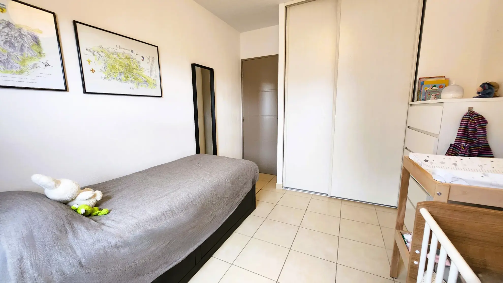 Charmant appartement T3 de 60 m² à Pertuis avec balcon et parking - Résidence sécurisée 