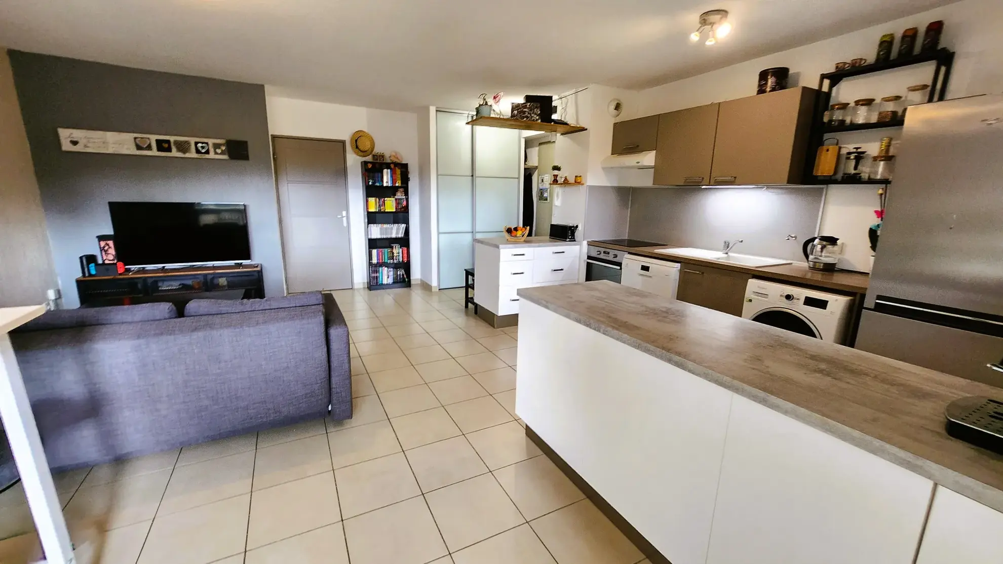 Charmant appartement T3 de 60 m² à Pertuis avec balcon et parking - Résidence sécurisée 
