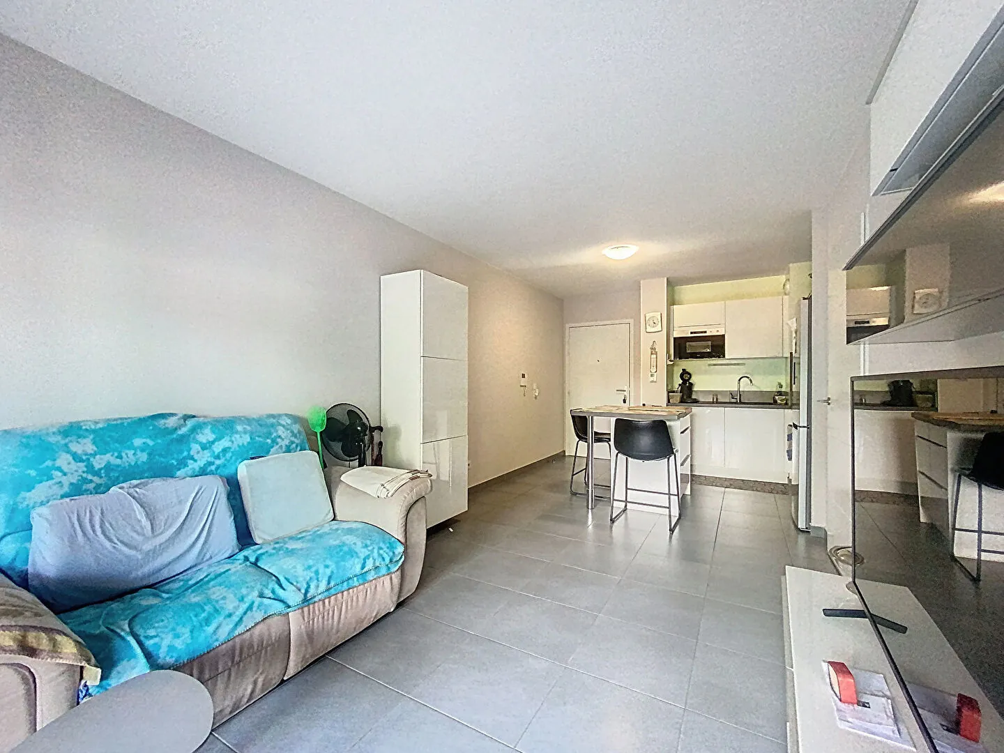 Bel appartement Type 2 avec terrasse et stationnement à Gardanne 