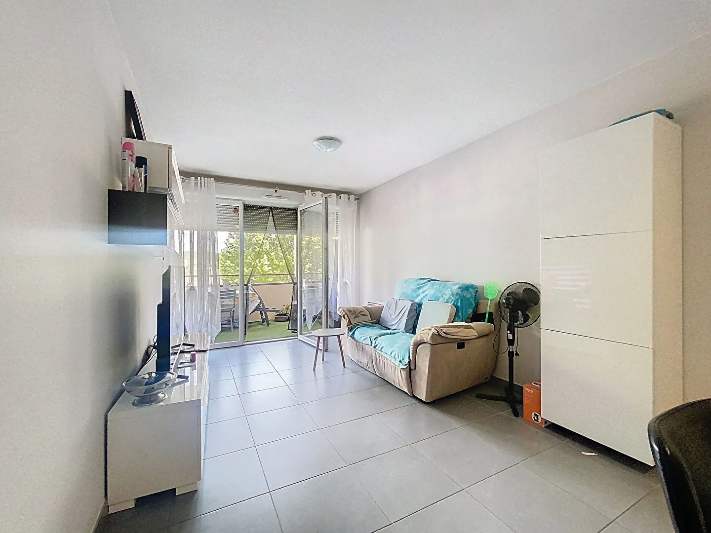 Bel appartement Type 2 avec terrasse et stationnement à Gardanne 