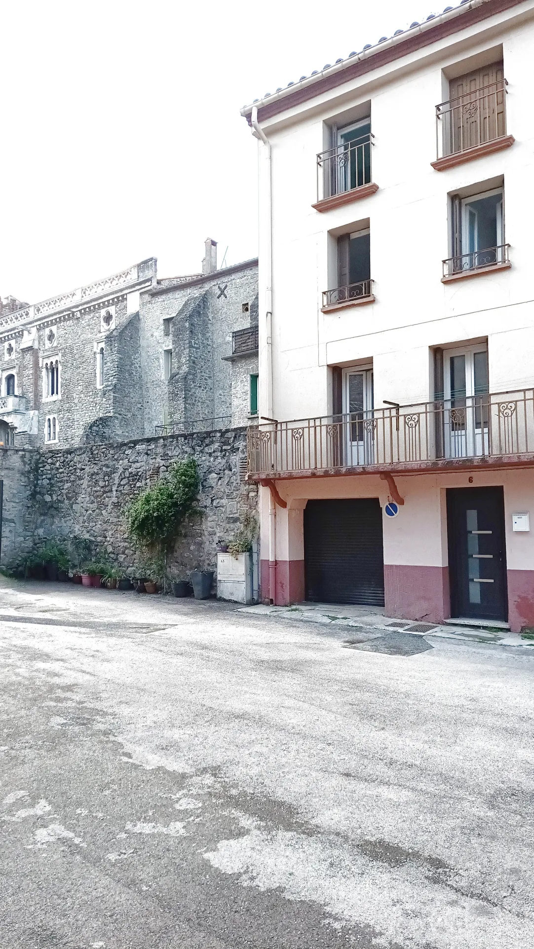 Maison à vendre à Arles-sur-Tech - 150 m², 4 chambres, rénovation en cours 