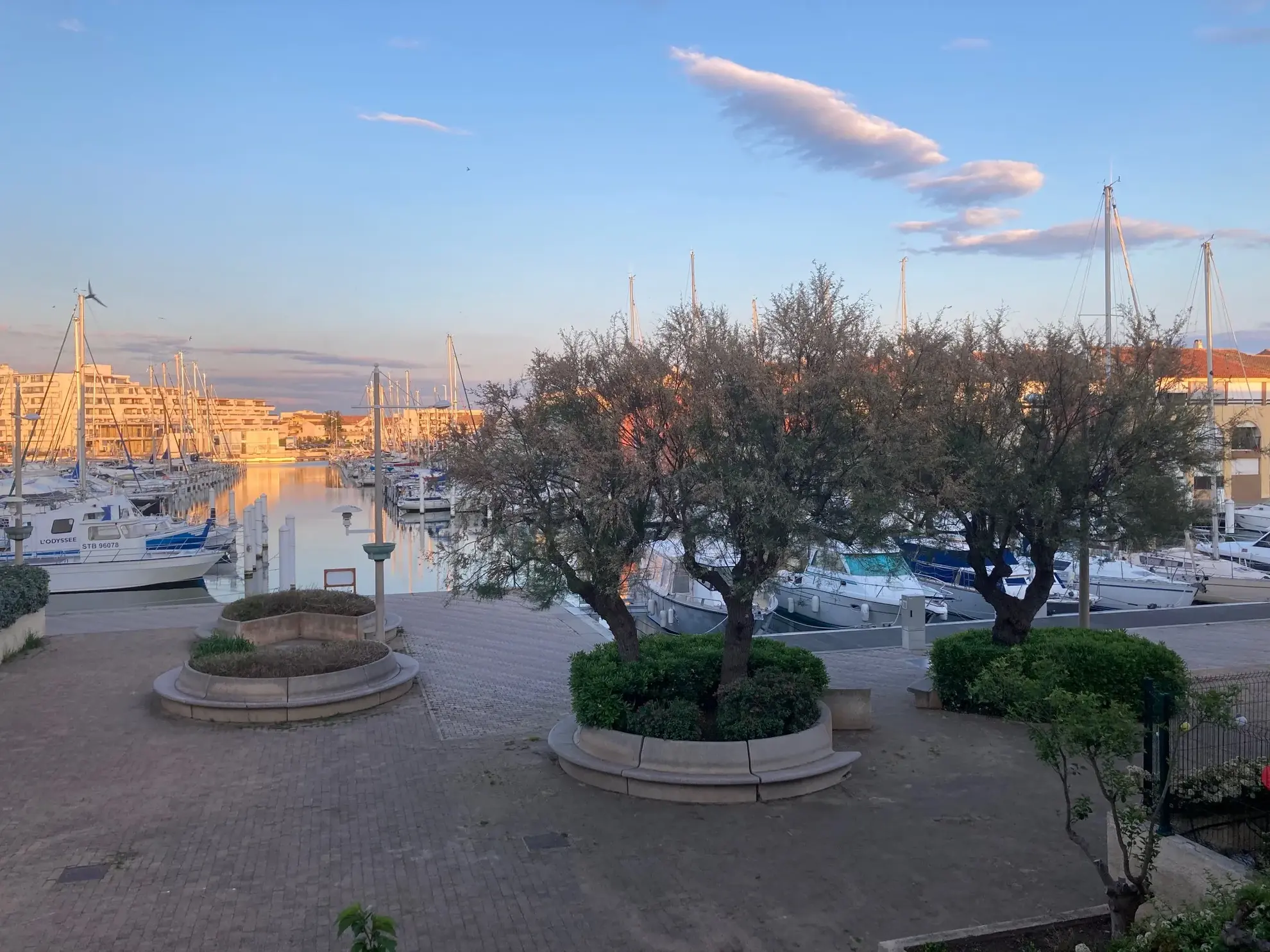 Appartement T3 avec Vue Port à Carnon - Dernier Étage, Mezzanine, Sécurité 